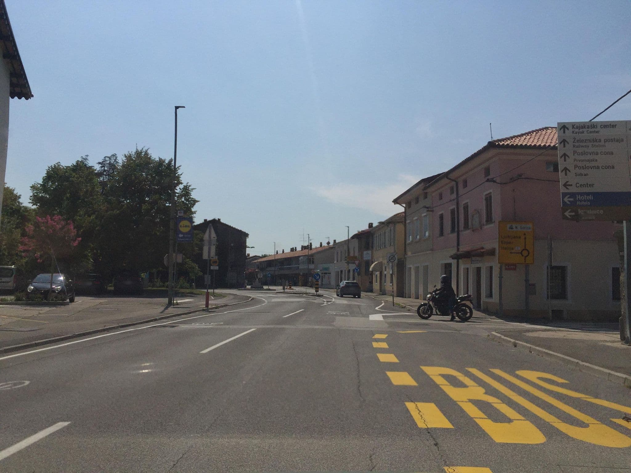 Street view near Hotel Sabotin Solkan, Solkan — © igorzo (CC BY-SA · Mapillary)