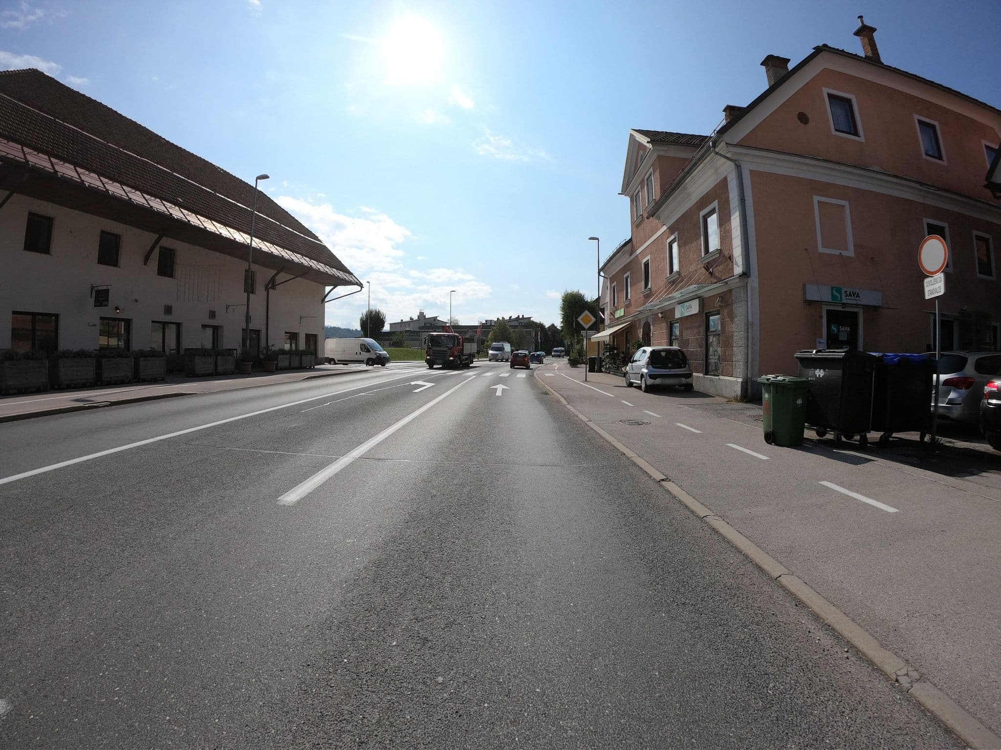 Street view near Villa Tollazzi, Logatec — © joostjakob (CC BY-SA · Mapillary)