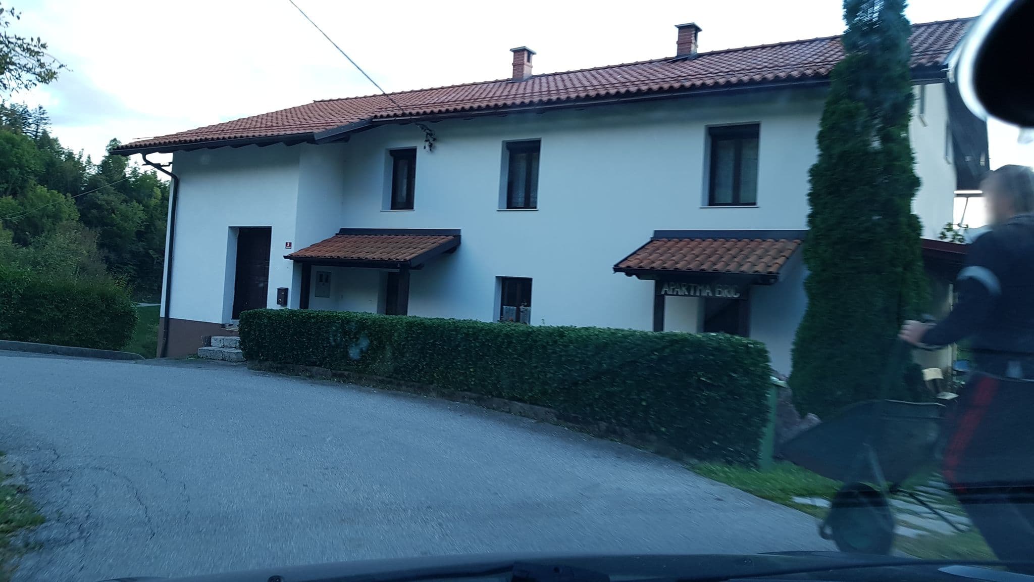 Street view near Apartment Bric, Kobarid — © igorzo (CC BY-SA · Mapillary)