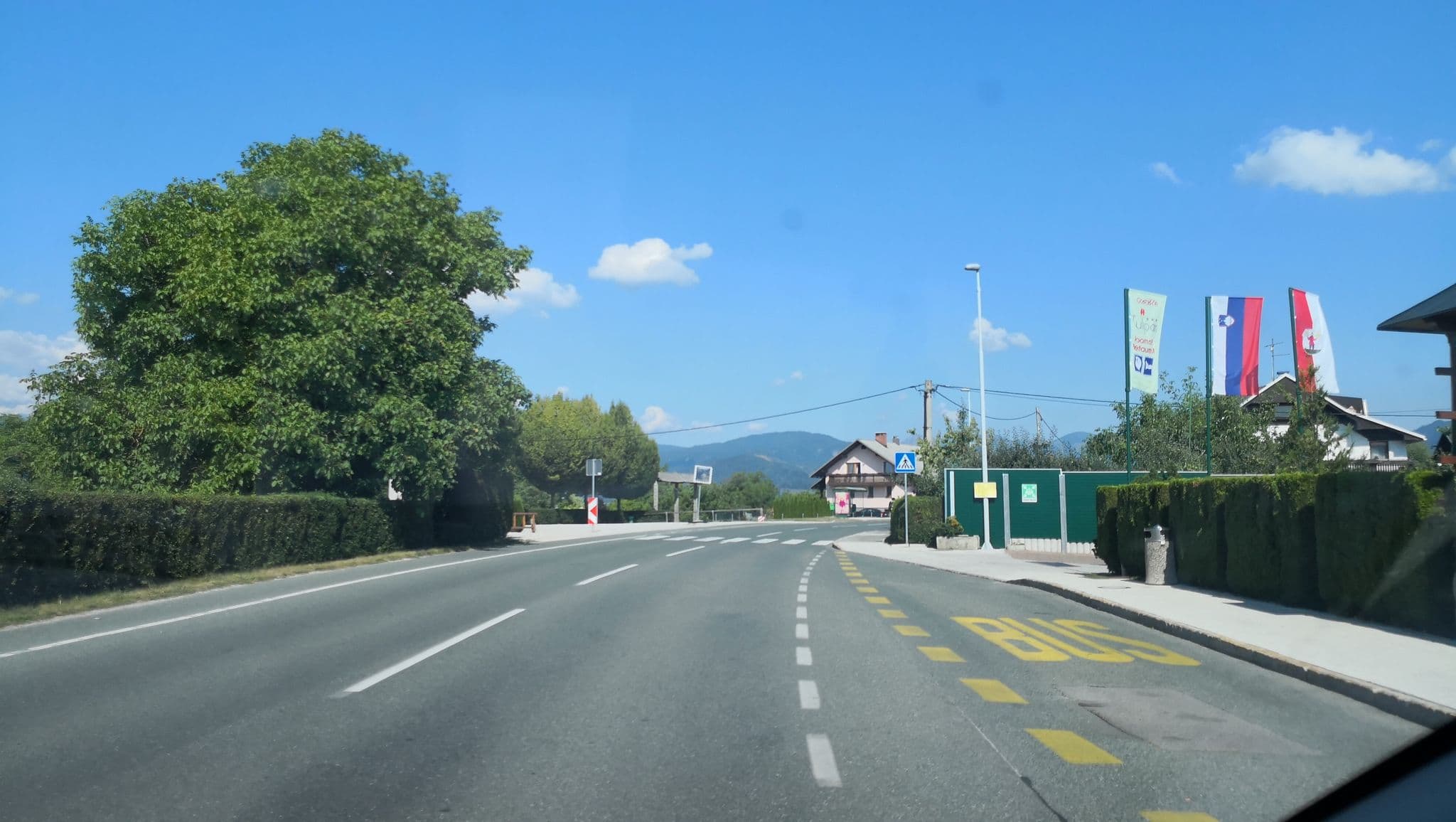 Street view near Gostišče Tulipan, Lesce — © stefanb (CC BY-SA · Mapillary)