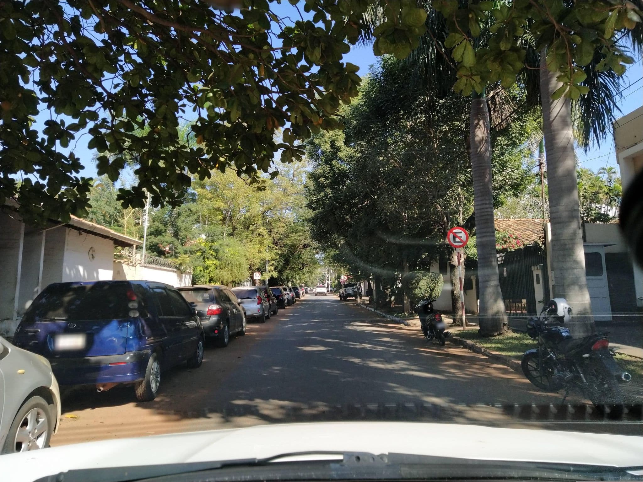 Street view near Hotel La Factoria, Lambaré — © jjorrge (CC BY-SA · Mapillary)