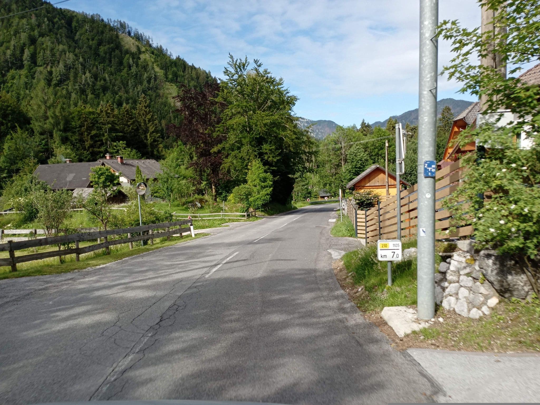 Street view near Vila Koman Jezersko, Preddvor — © atze02 (CC BY-SA · Mapillary)
