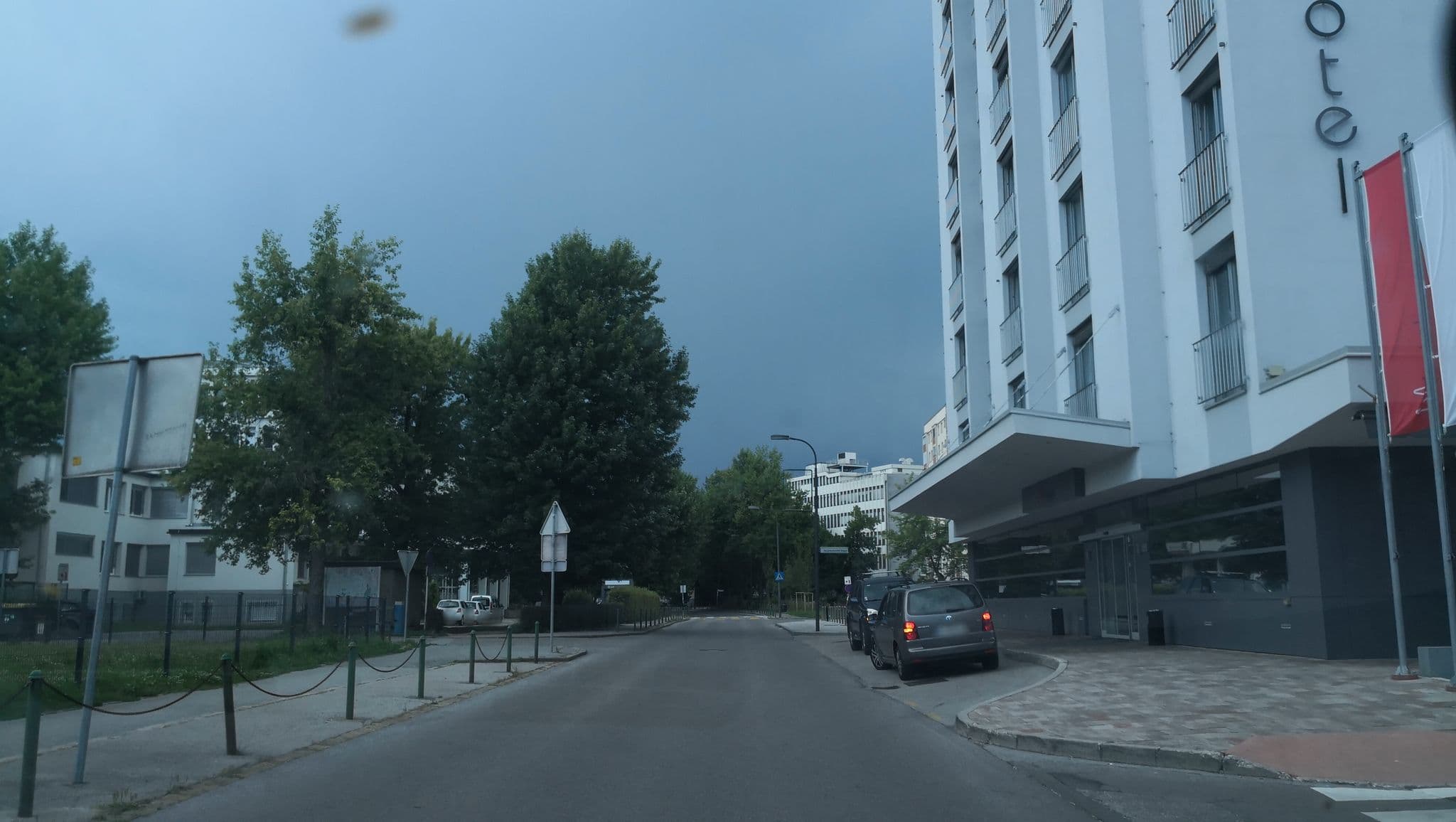Street view near M Hotel Ljubljana, Ljubljana — © stefanb (CC BY-SA · Mapillary)