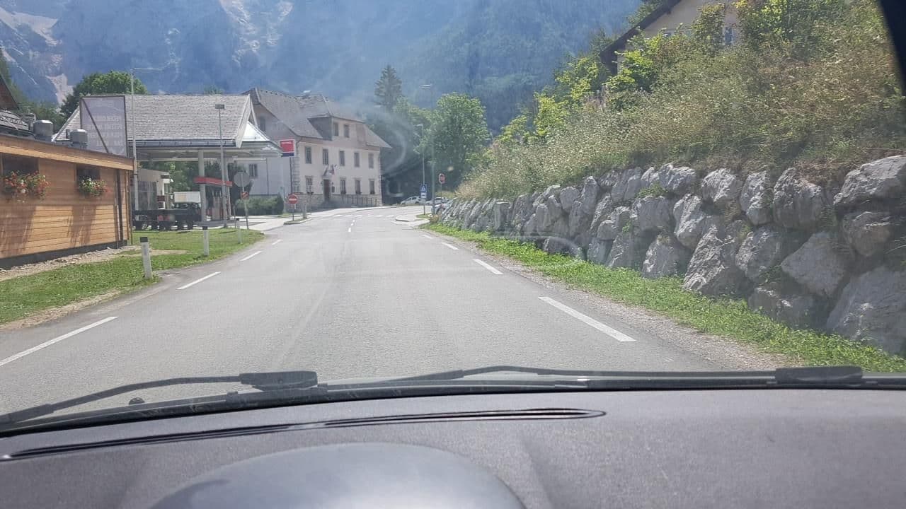 Street view near Hotel Planika, Preddvor — © mik007 (CC BY-SA · Mapillary)
