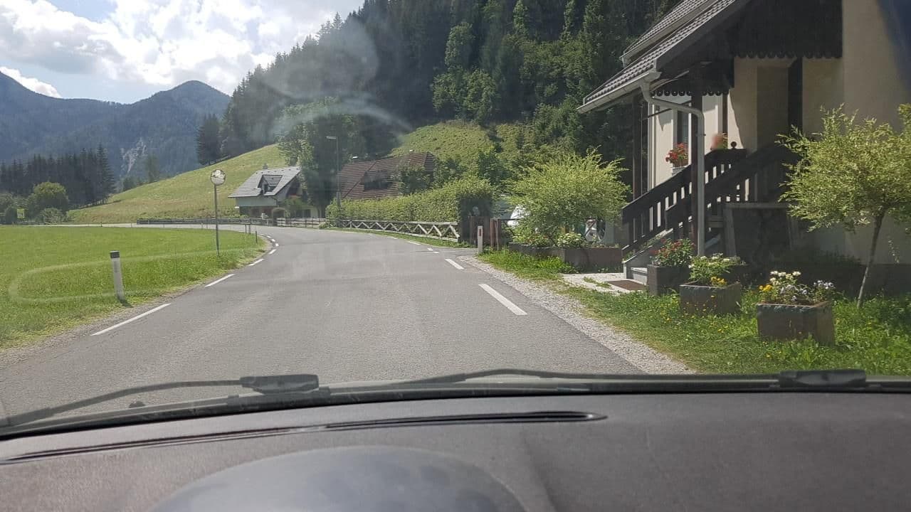 Street view near Stara Pošta - Hostel and Camp Jezersko, Preddvor — © mik007 (CC BY-SA · Mapillary)