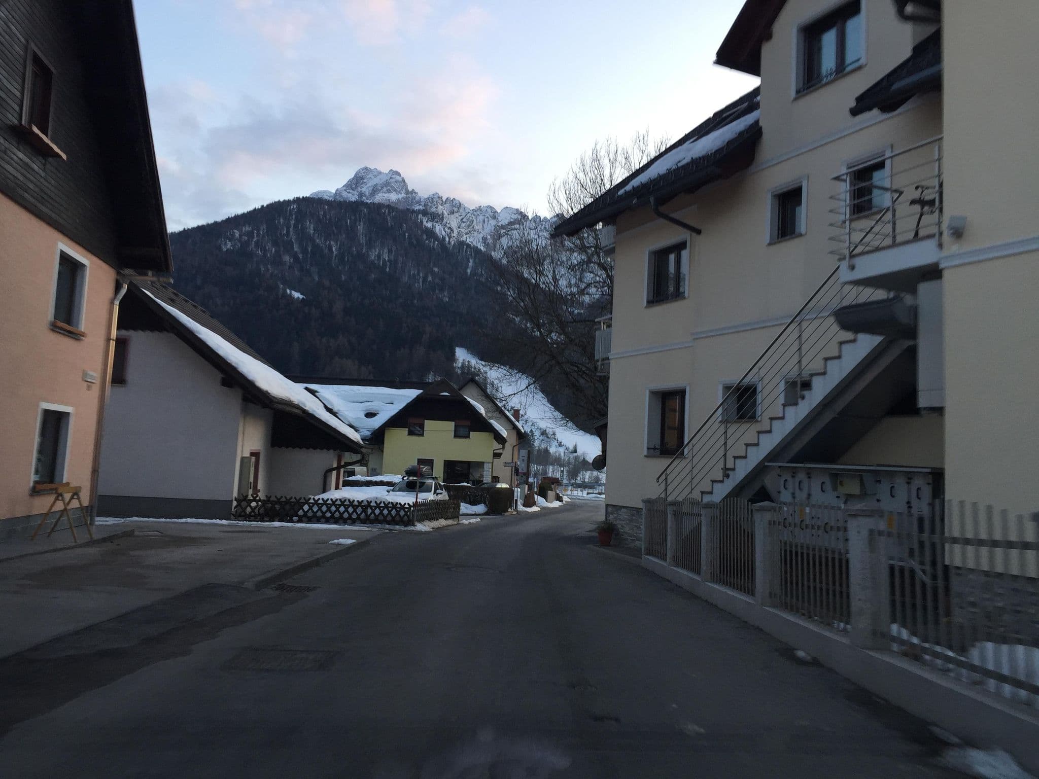 Street view near Gostišče Vila Moj Mir, Kranjska Gora — © igorzo (CC BY-SA · Mapillary)