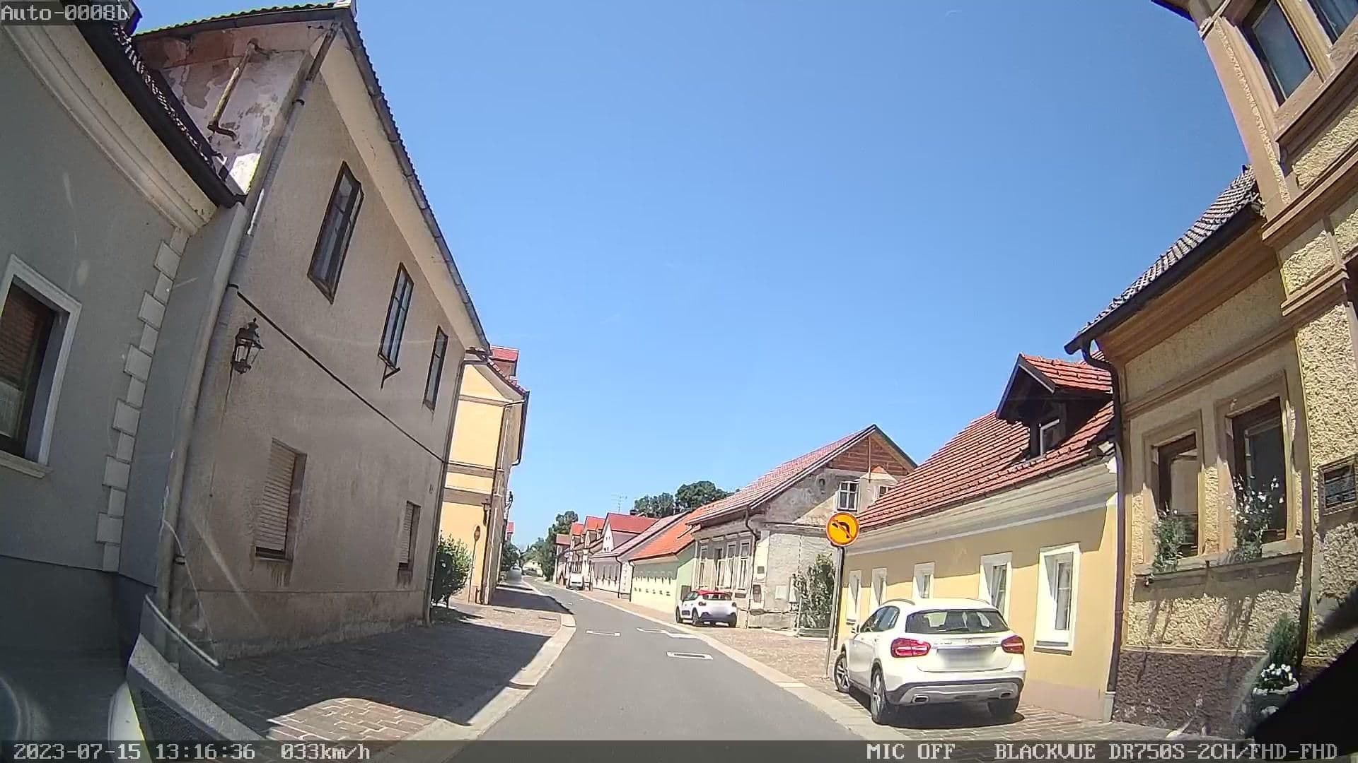 Street view near B&B Castanea, Šentjernej — © rdnnk (CC BY-SA · Mapillary)