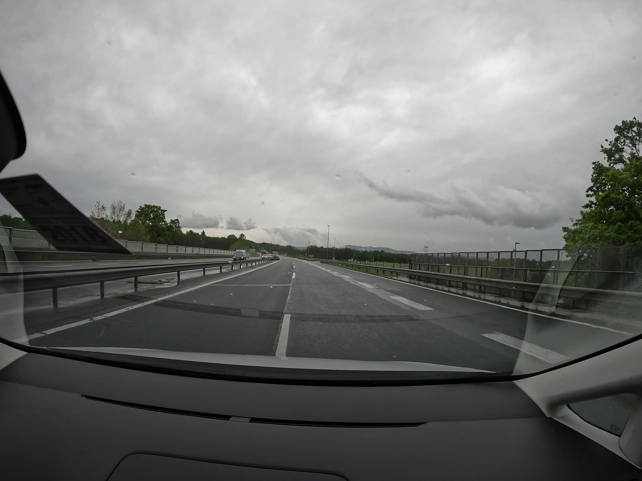 Street view near Hotel D Prvine, Izlake — © erias (CC BY-SA · Mapillary)