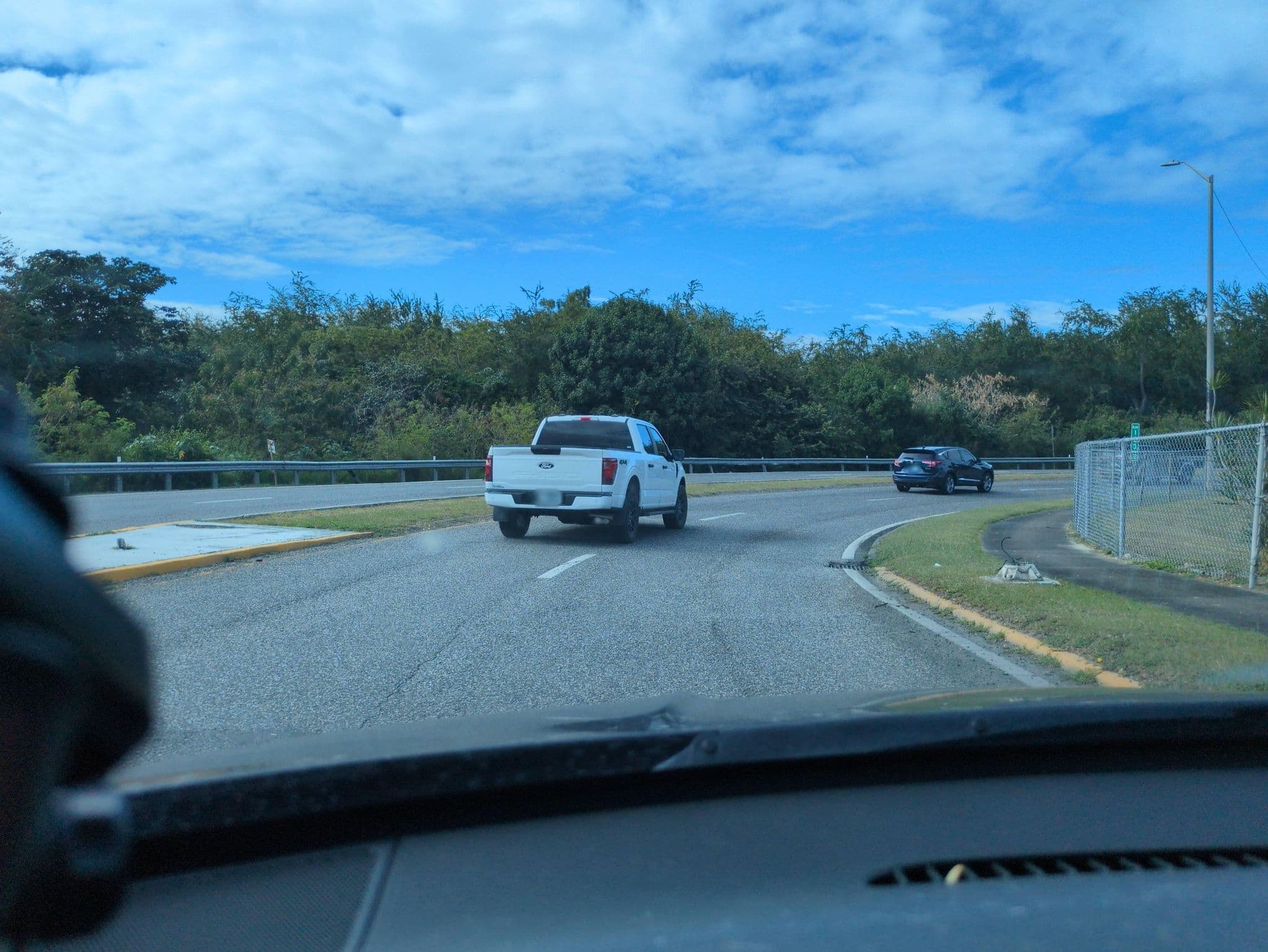 Street view near Suite 144 Howard Johnson, Capitanejo — © gabriel6754 (CC BY-SA · Mapillary)