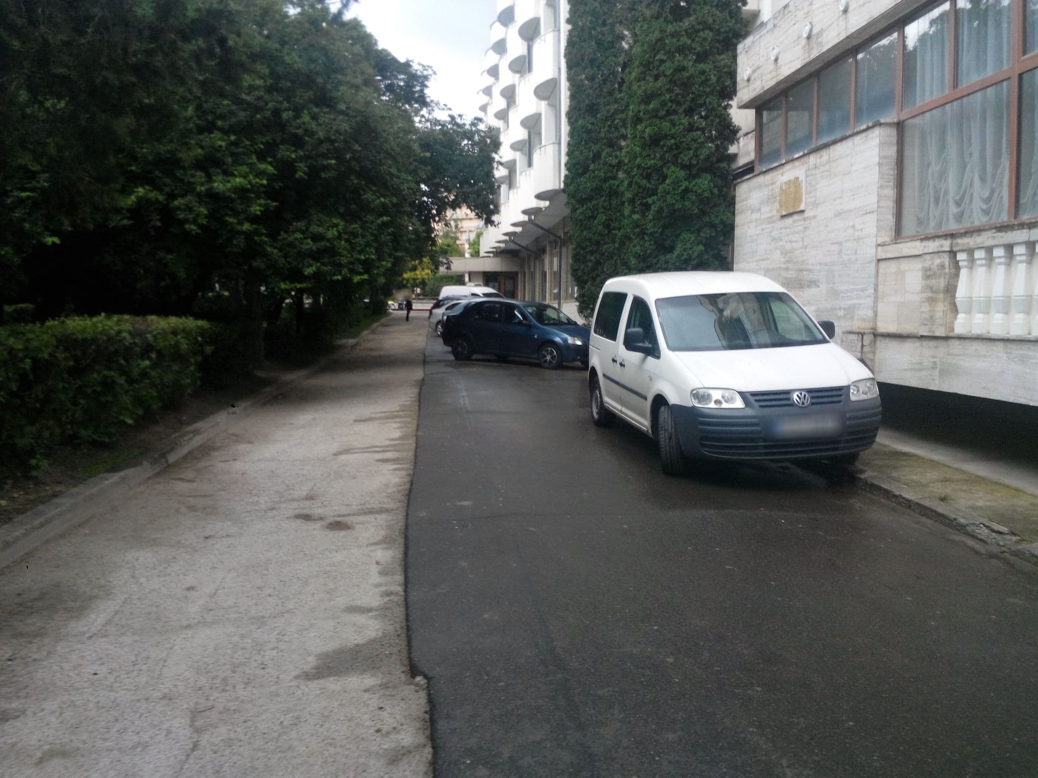 Street view near Institutul Ecumenic, Iaşi — © baditaflorin (CC BY-SA · Mapillary)