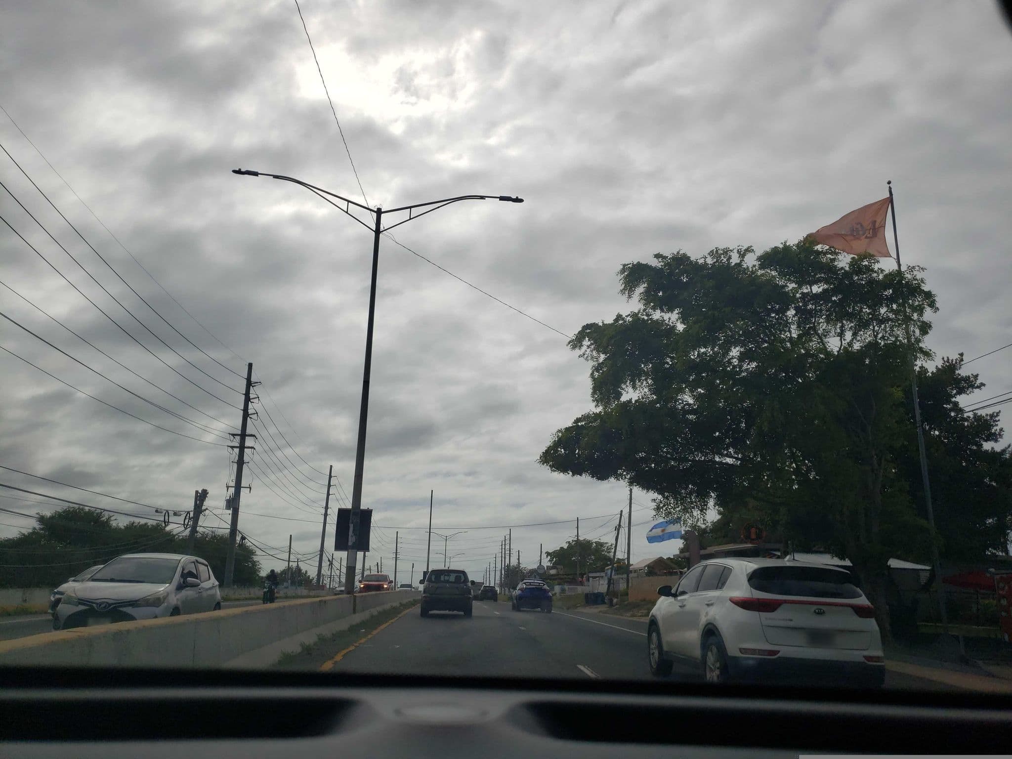 Street view near Casa De Playa Hotel, Carrizales — © guyutetube (CC BY-SA · Mapillary)