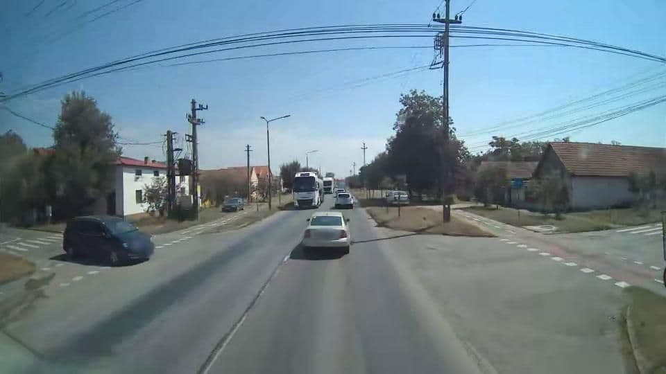 Street view near Ella, Arad — © adunonix (CC BY-SA · Mapillary)