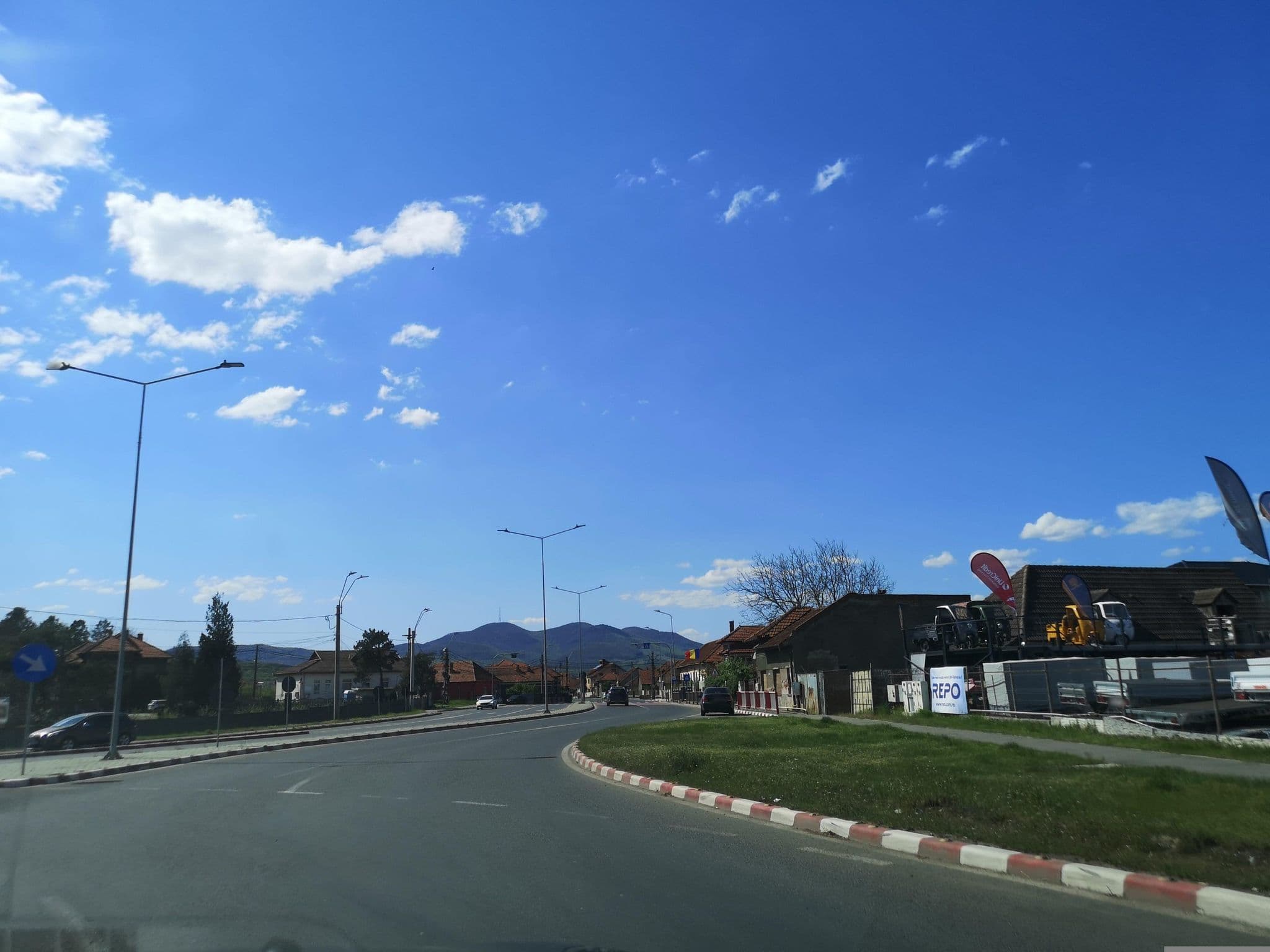 Street view near Motel Lowe, Cristur — © moon4 (CC BY-SA · Mapillary)