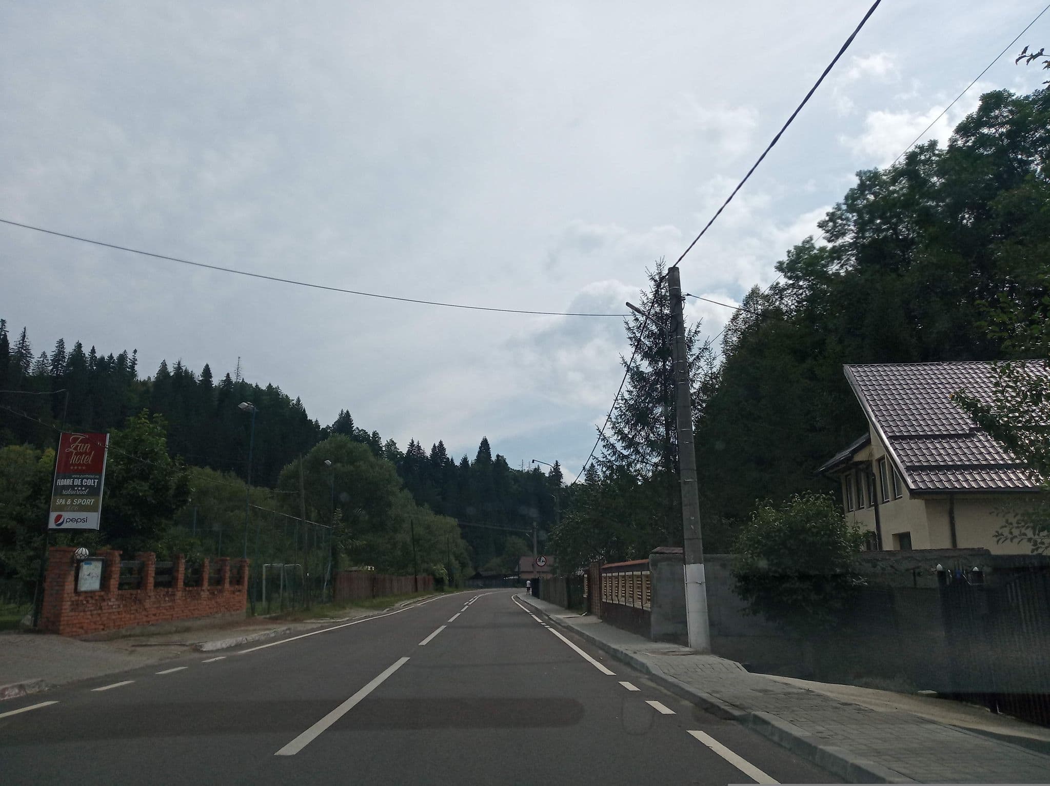 Street view near Zan hotel, Malaia — © tavi (CC BY-SA · Mapillary)
