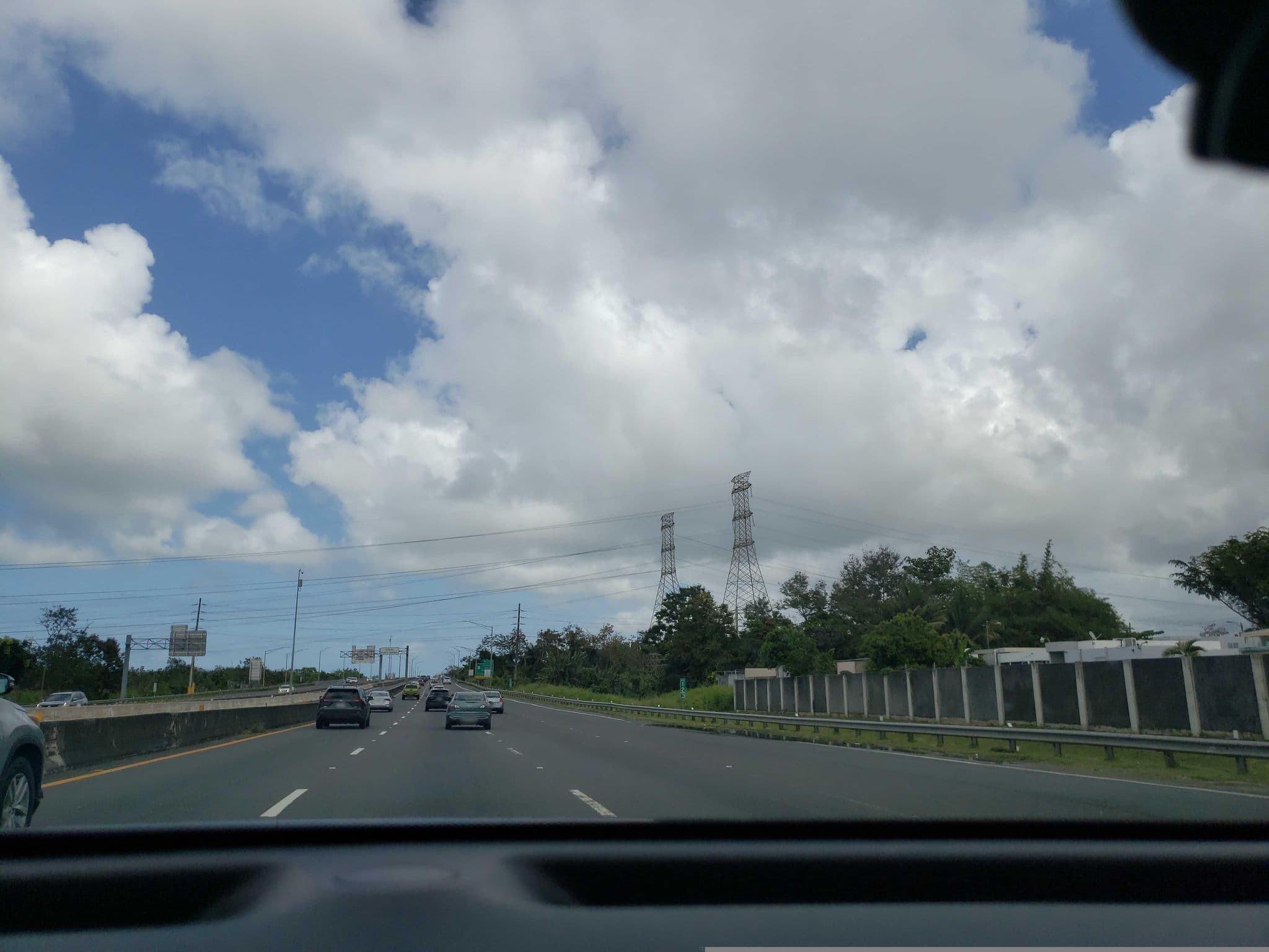 Street view near Palmas Del Mar, Bayamón — © guyutetube (CC BY-SA · Mapillary)