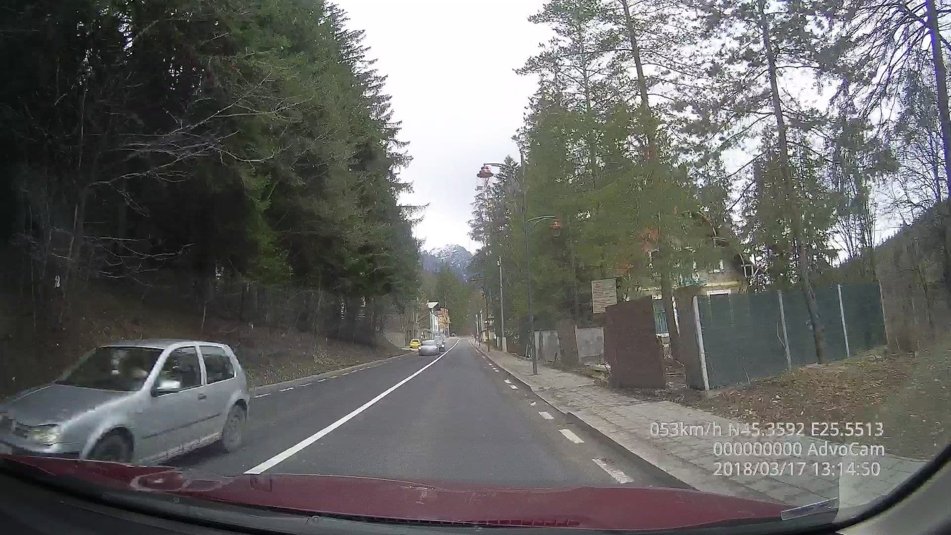 Street view near Arieșul, Sinaia — © tavi (CC BY-SA · Mapillary)