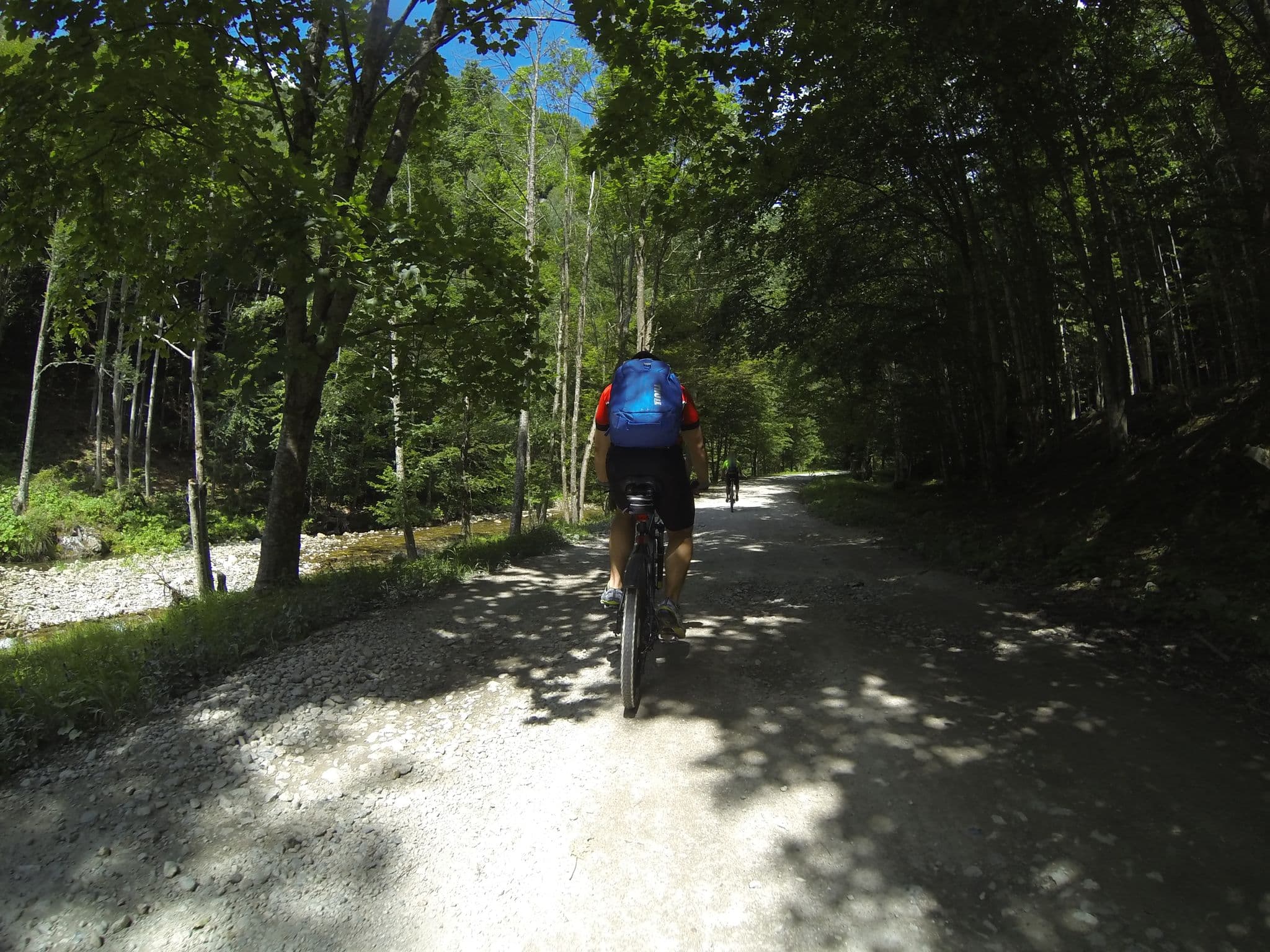 Street view near Cabana, Polovragi — © deeeznuuuts (CC BY-SA · Mapillary)