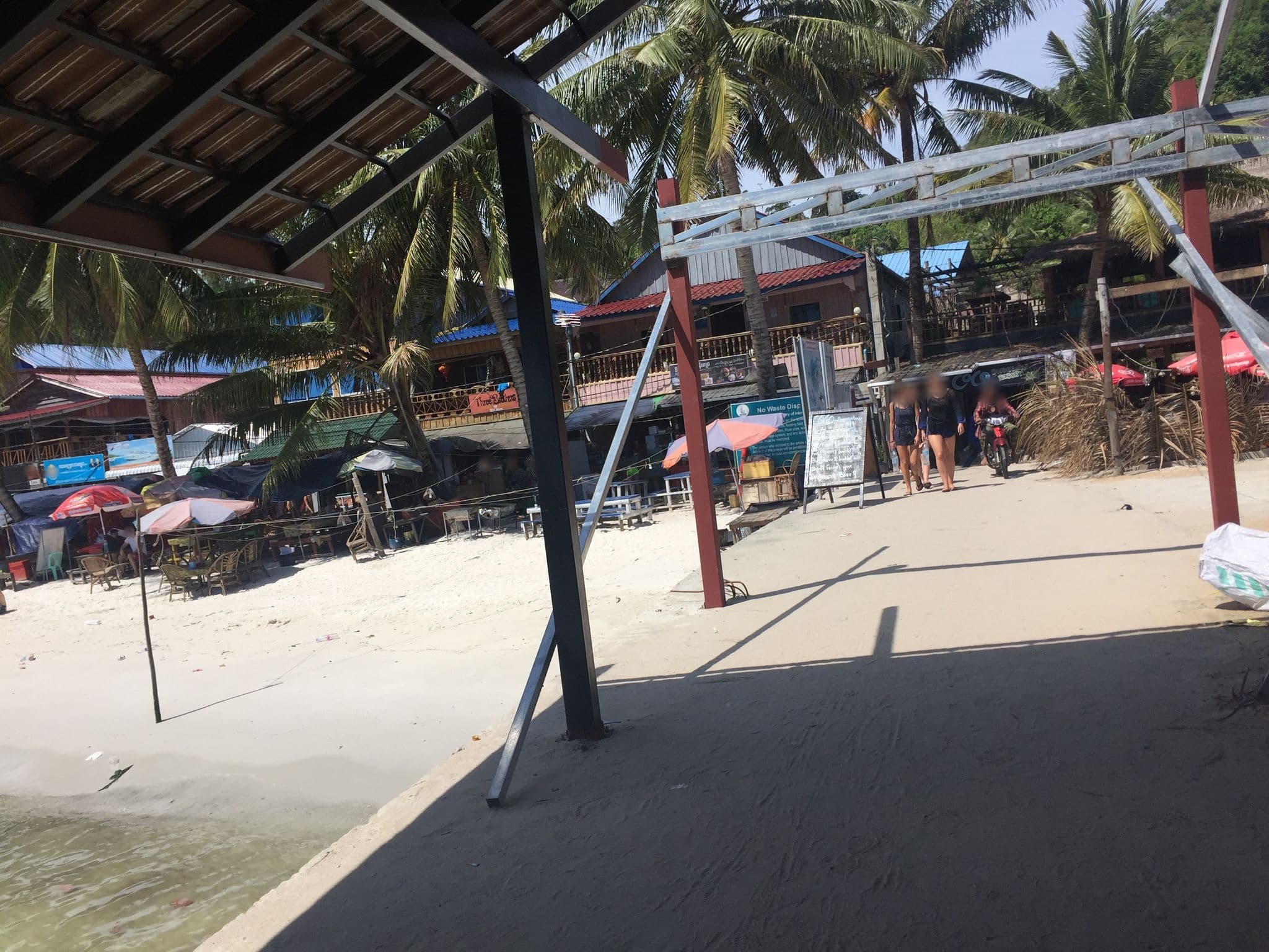 Street view near Sunset Bungalows, Sihanoukville — © shrutim (CC BY-SA · Mapillary)