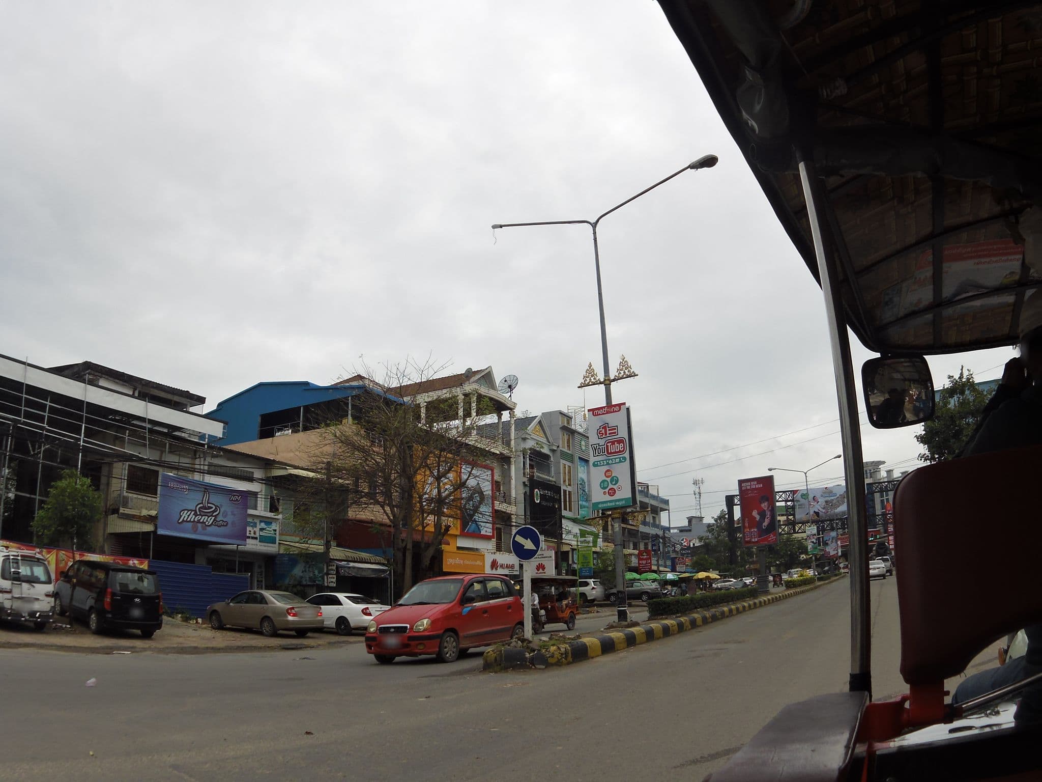 Street view near Sarang Guesthouse, Sihanoukville — © skillsy (CC BY-SA · Mapillary)