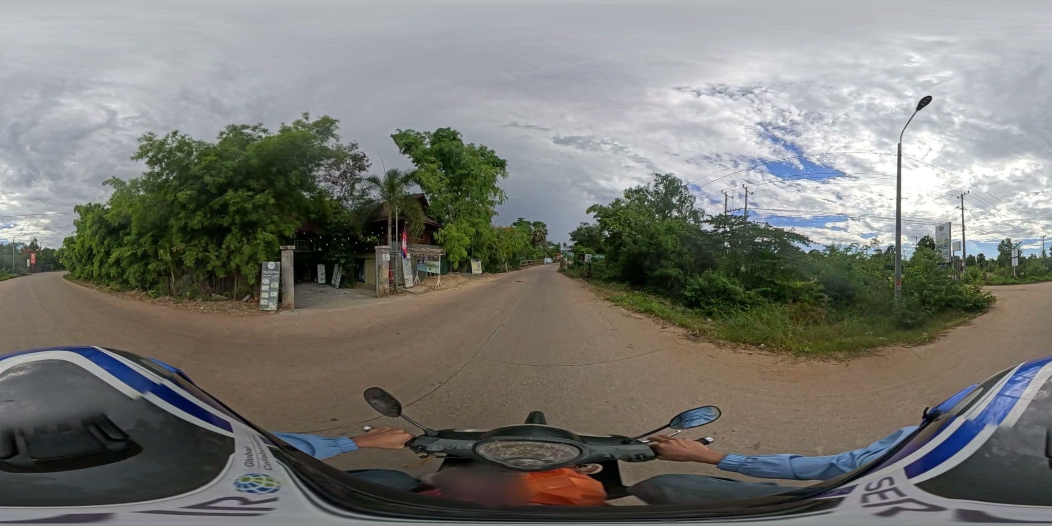 Street view near Bopha Prey, Kampot — © vteck (CC BY-SA · Mapillary)