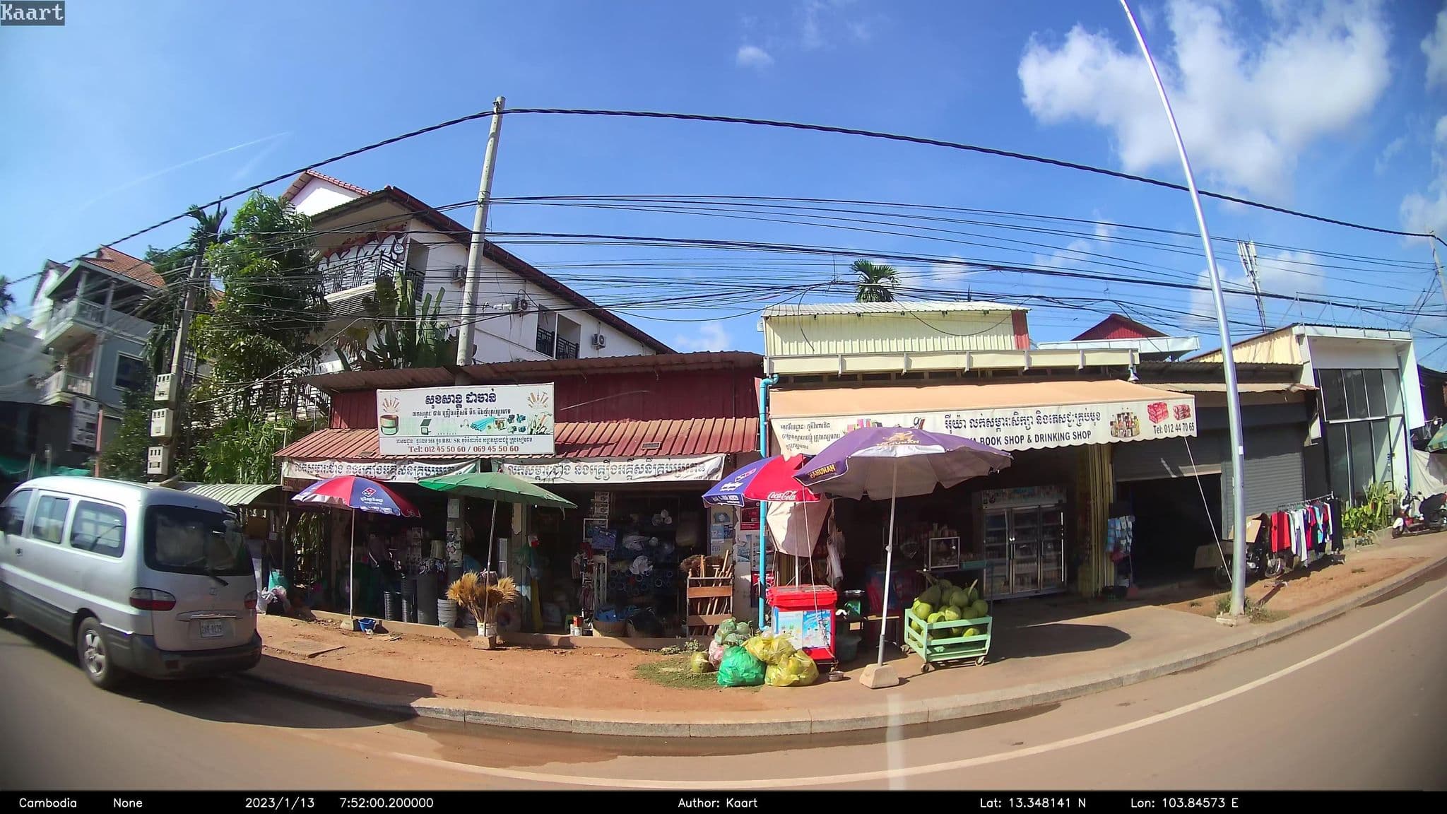 Street view near Boutique Indochine D'angkor Hotel, Siem Reap — © kaart_2 (CC BY-SA · Mapillary)