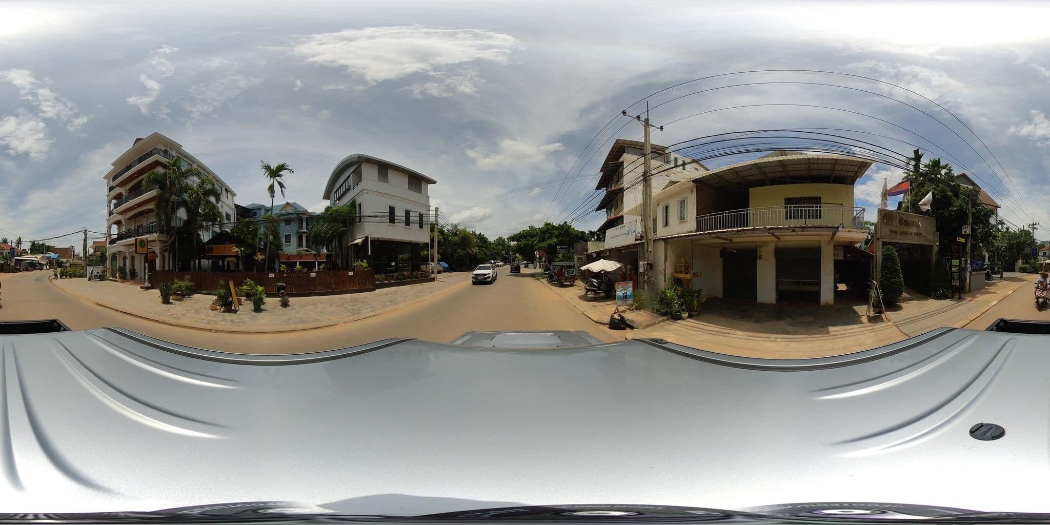 Street view near Le Tigre (Rooms, Pool, Garden), Siem Reap — © ThailandCambodia (CC BY-SA · Mapillary)