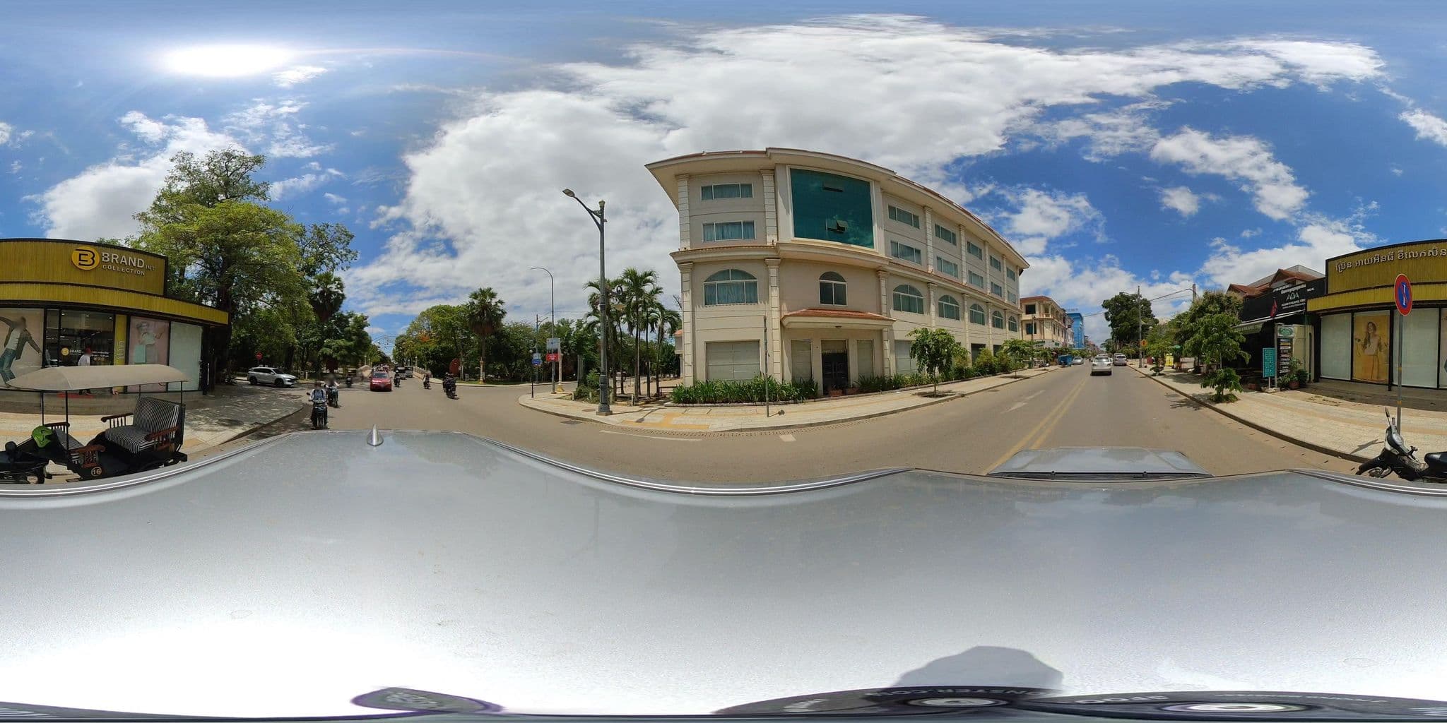 Street view near Angkor Riviera, Siem Reap — © ThailandCambodia (CC BY-SA · Mapillary)
