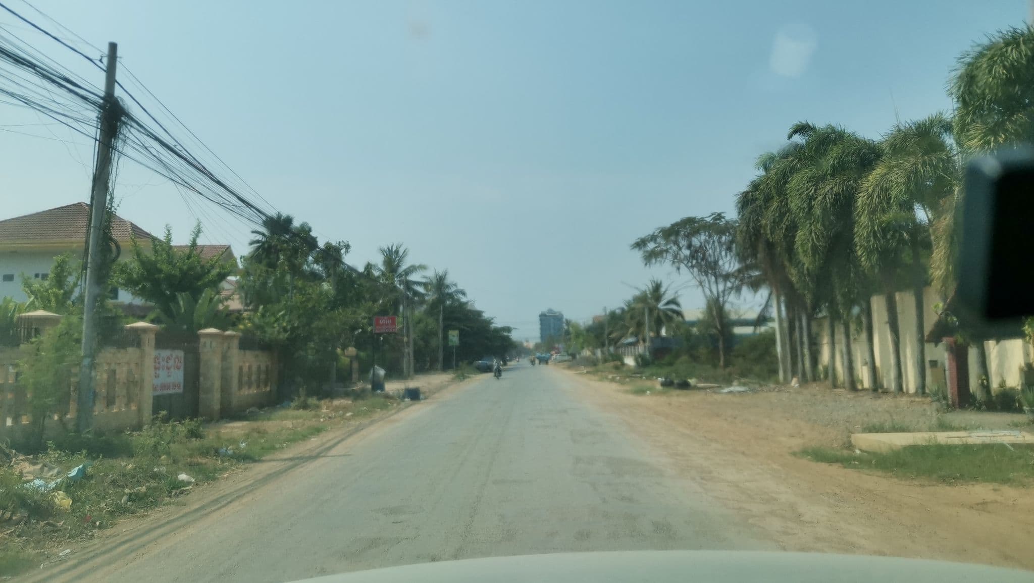 Street view near Rotanak Resort, Battambang — © 71humain (CC BY-SA · Mapillary)