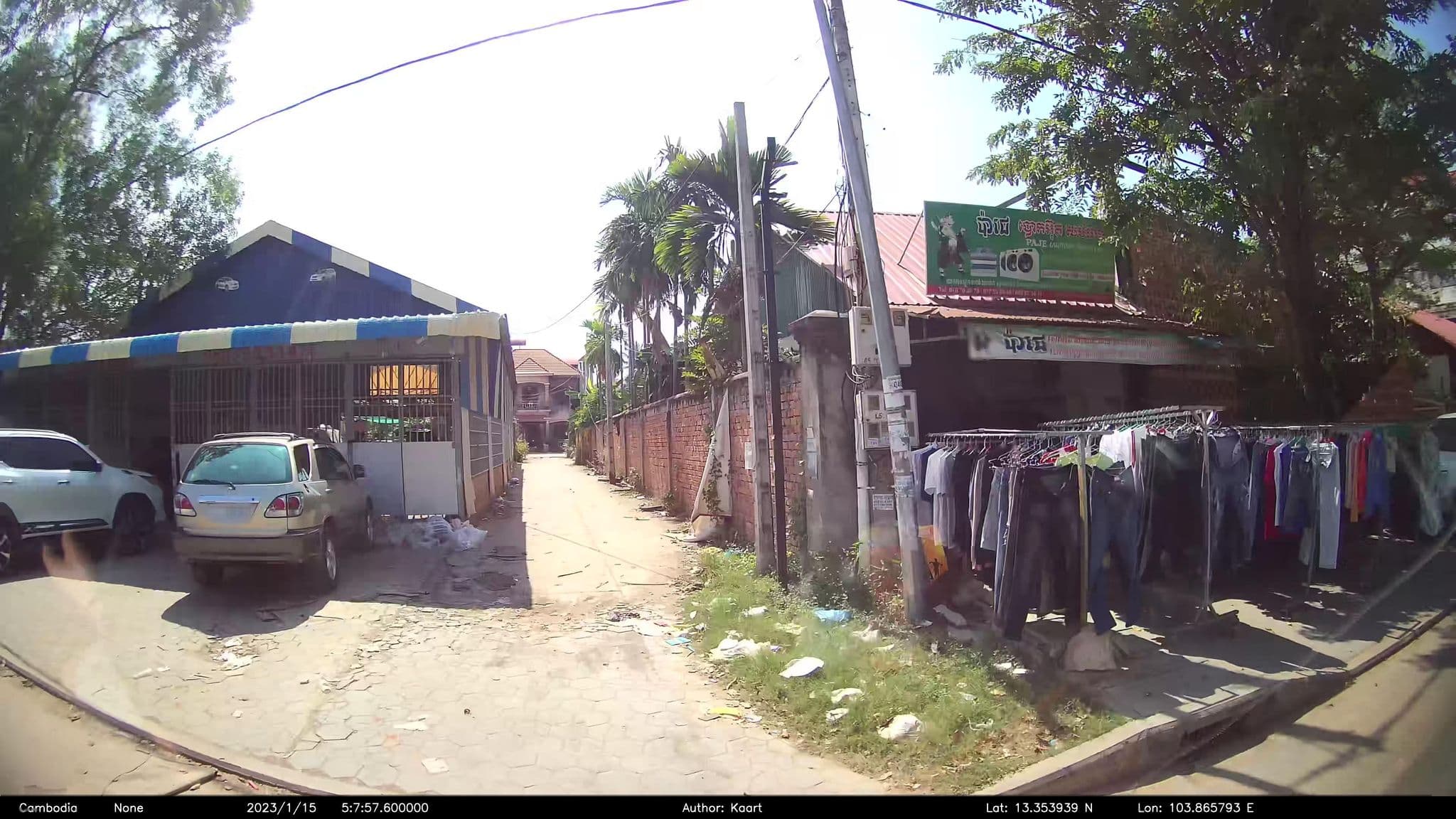 Street view near Samros Khmer Villa, Siem Reap — © kaart_2 (CC BY-SA · Mapillary)