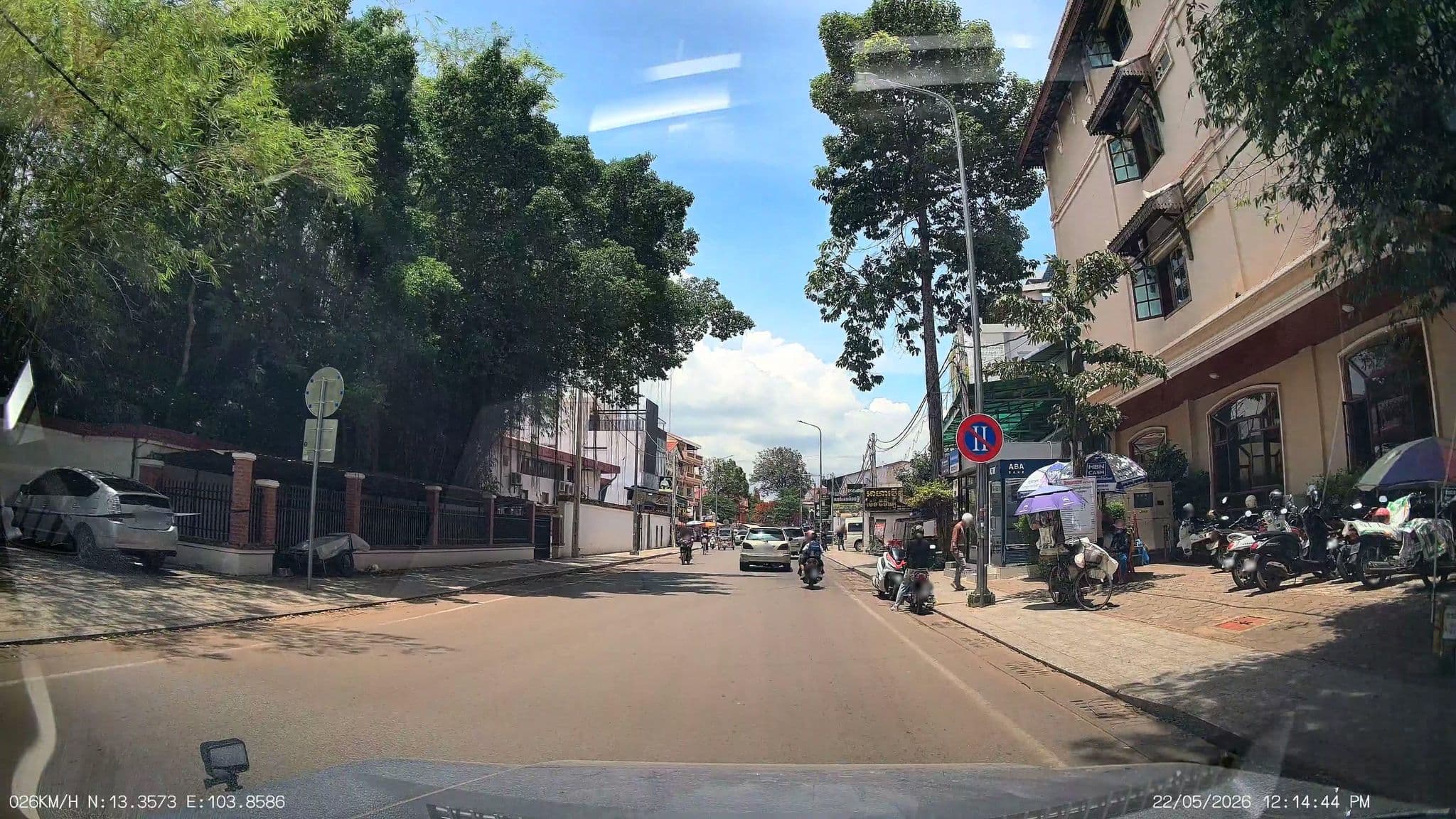 Street view near angkor sayana hotel & spa, Siem Reap — © ThailandCambodia (CC BY-SA · Mapillary)