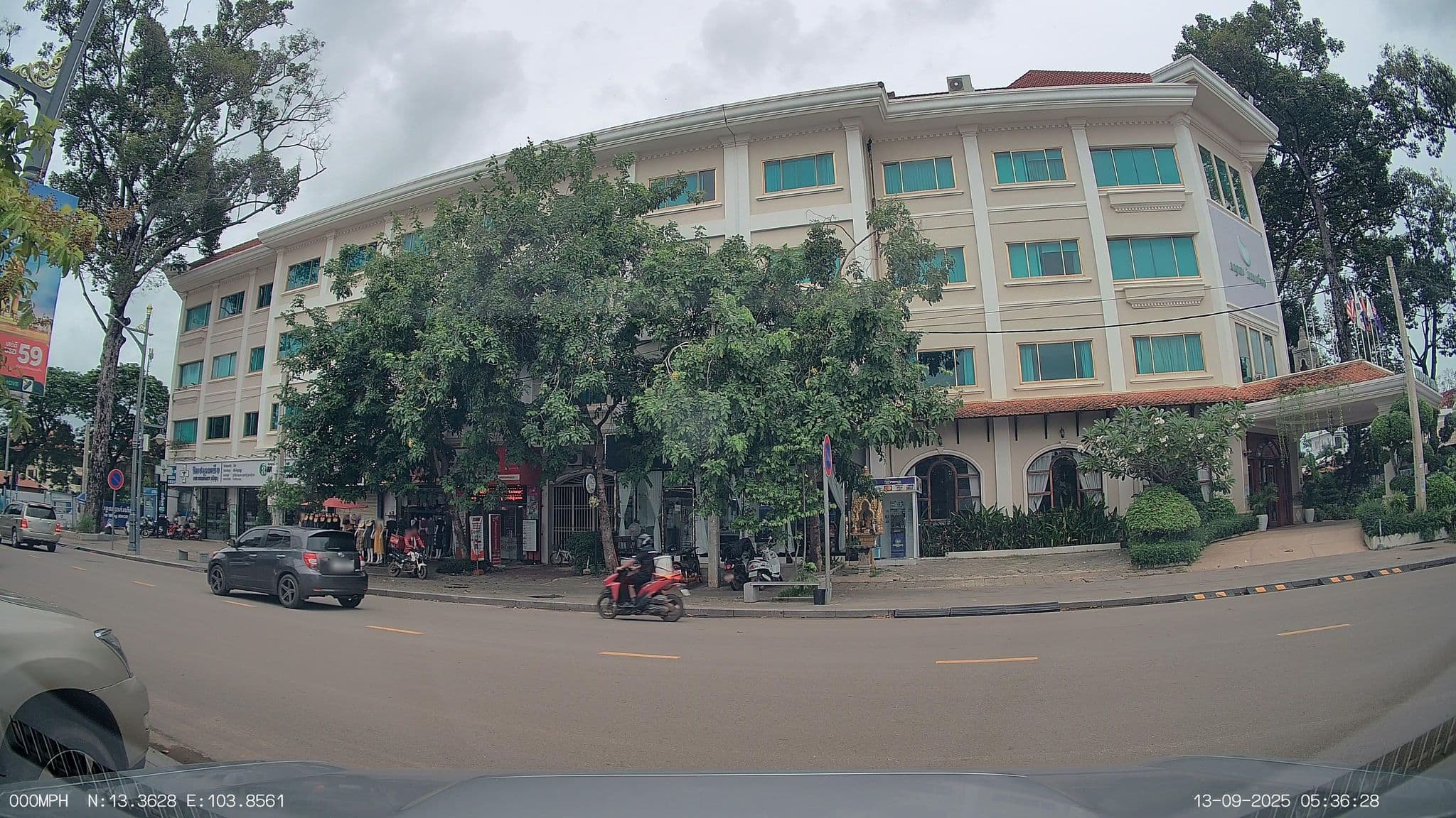 Street view near Asia Happy Villa Hotel, Siem Reap — © ThailandCambodia (CC BY-SA · Mapillary)