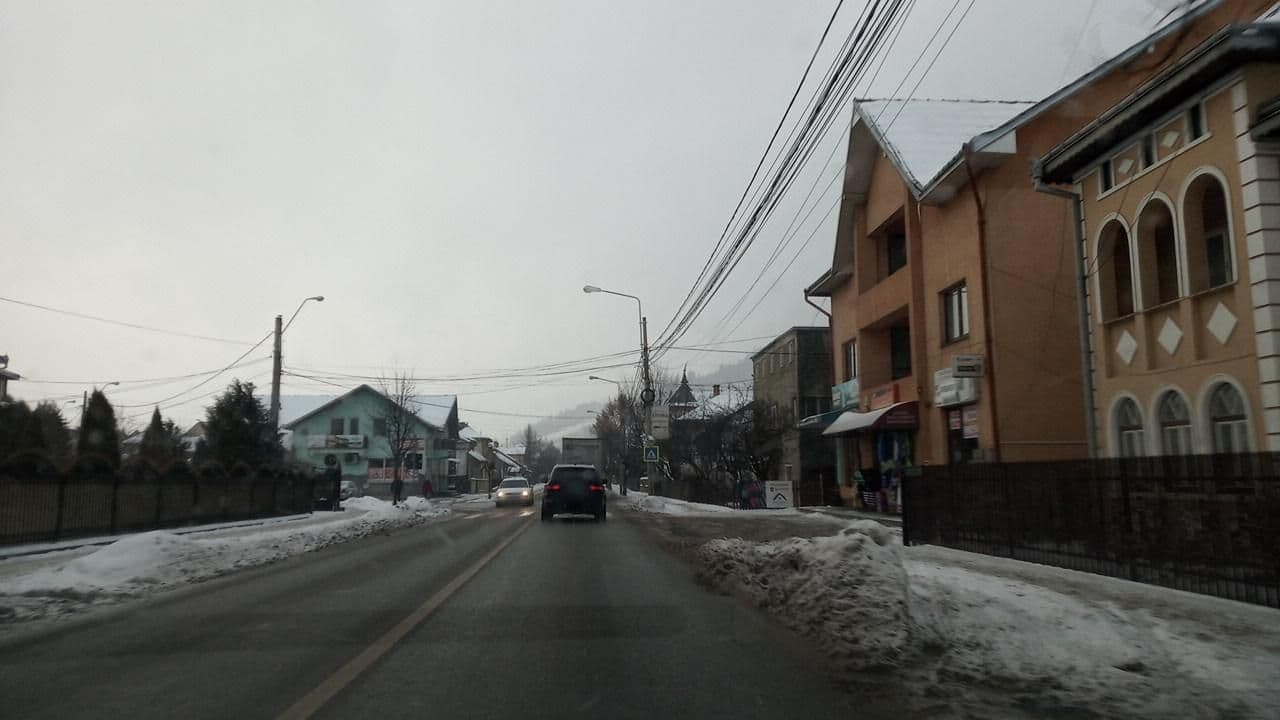Street view near Casa Bucovineană, Vatra Dornei — © tavi (CC BY-SA · Mapillary)