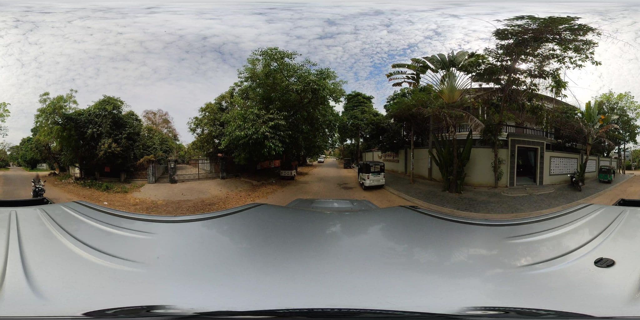 Street view near G&Z Angkor Boutique, Siem Reap — © ThailandCambodia (CC BY-SA · Mapillary)