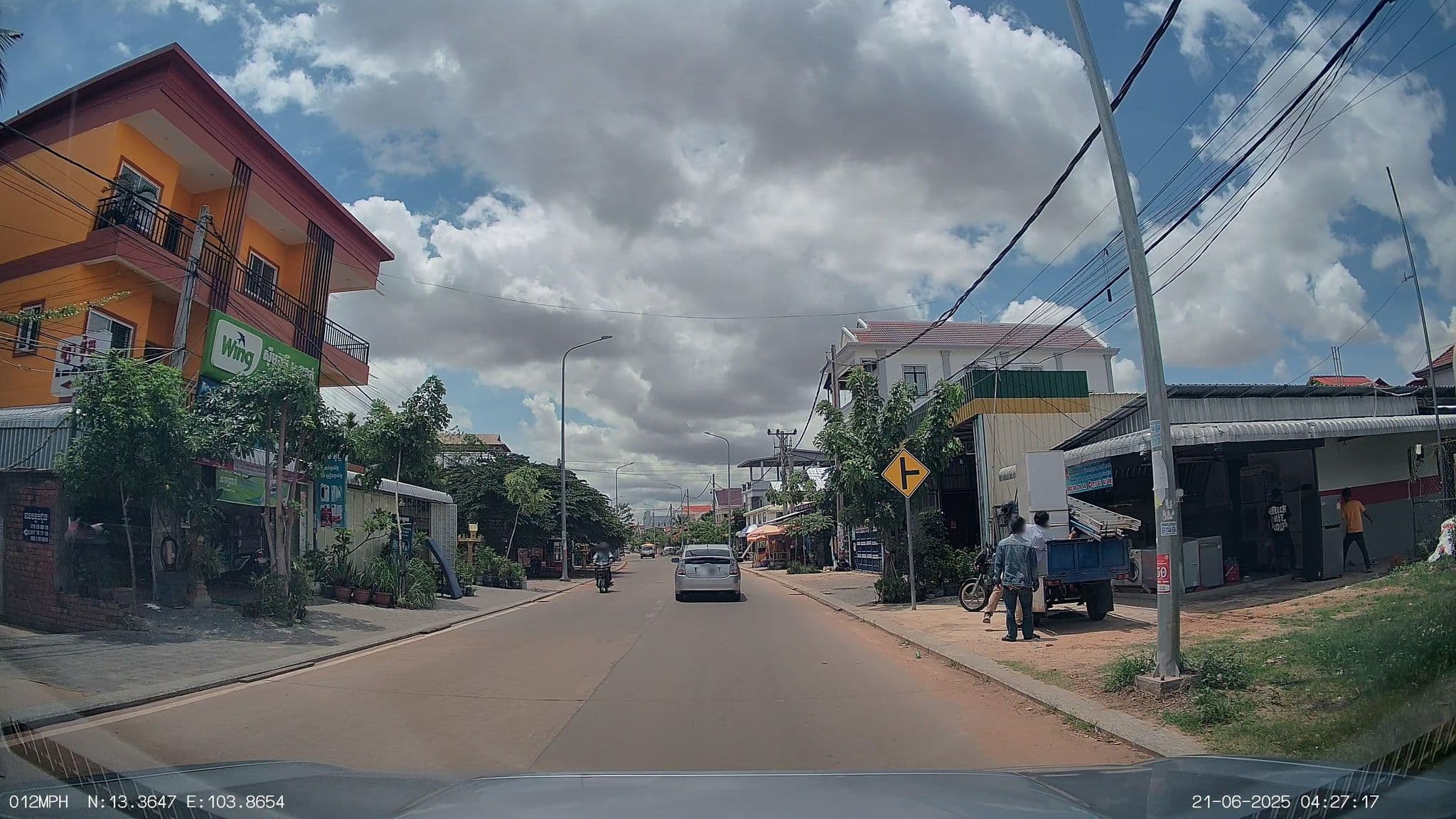 Street view near Raining House Apartments, Siem Reap — © ThailandCambodia (CC BY-SA · Mapillary)
