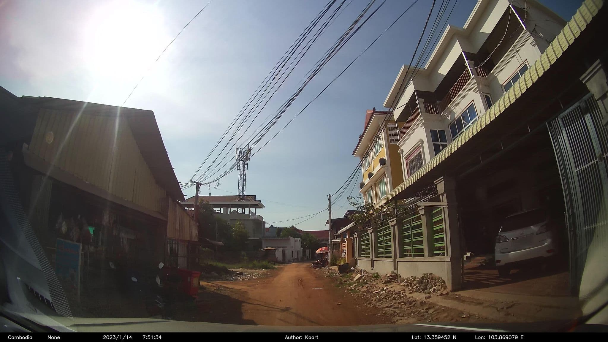 Street view near Angkor Marvelous Villa, Siem Reap — © kaart_2 (CC BY-SA · Mapillary)