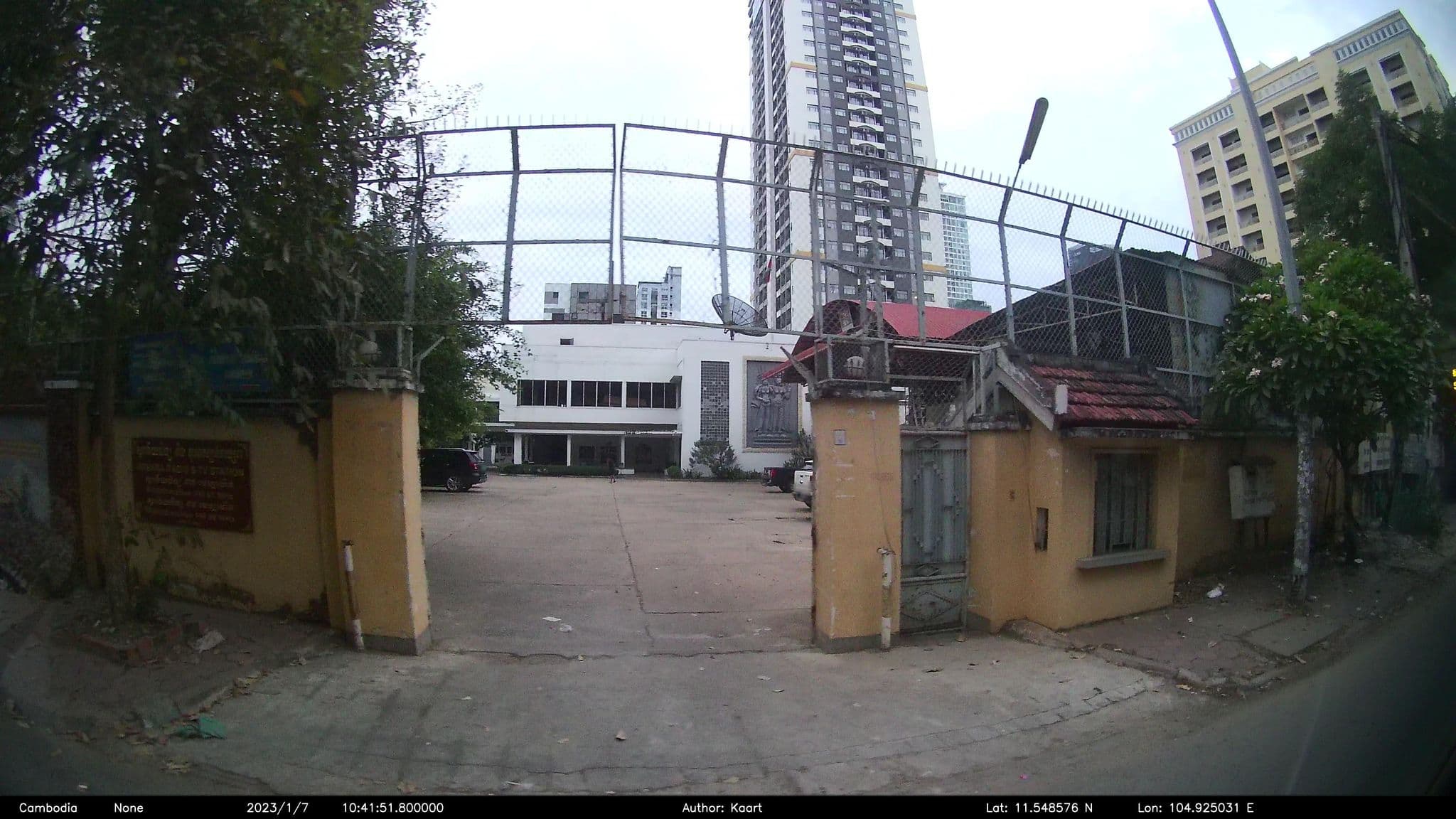 Street view near Hay Zana Guest House, Phnom Penh — © kaart_2 (CC BY-SA · Mapillary)