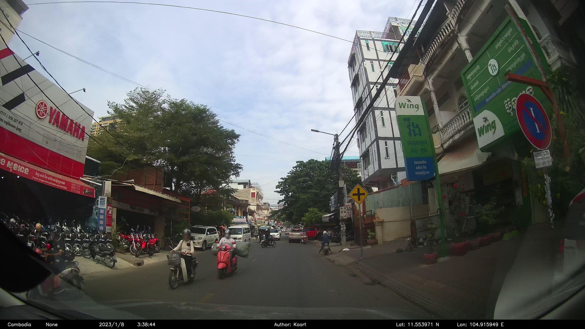 Street view near Salita Hotel, Phnom Penh — © kaart_2 (CC BY-SA · Mapillary)