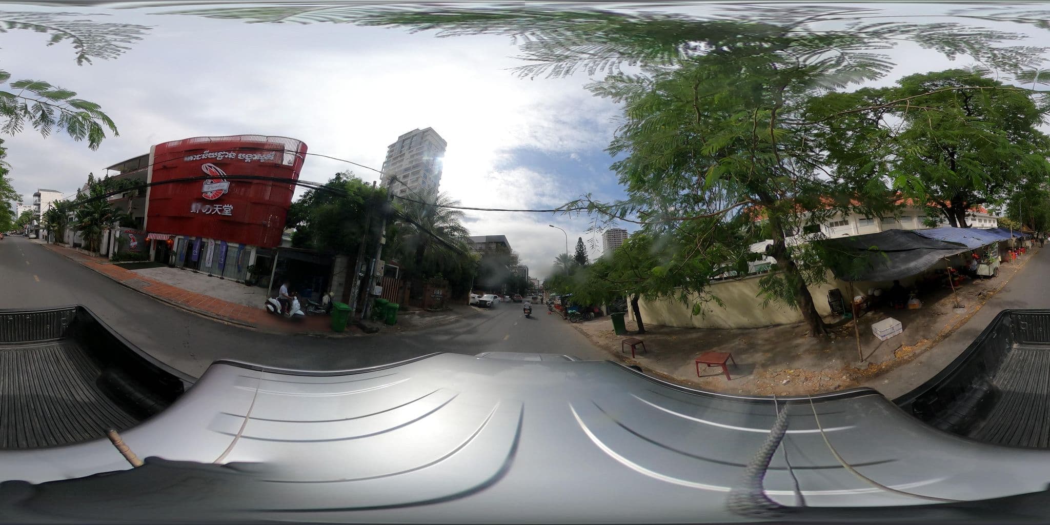 Street view near Secret Villa Boutique Hotel, Phnom Penh — © kaart_2 (CC BY-SA · Mapillary)