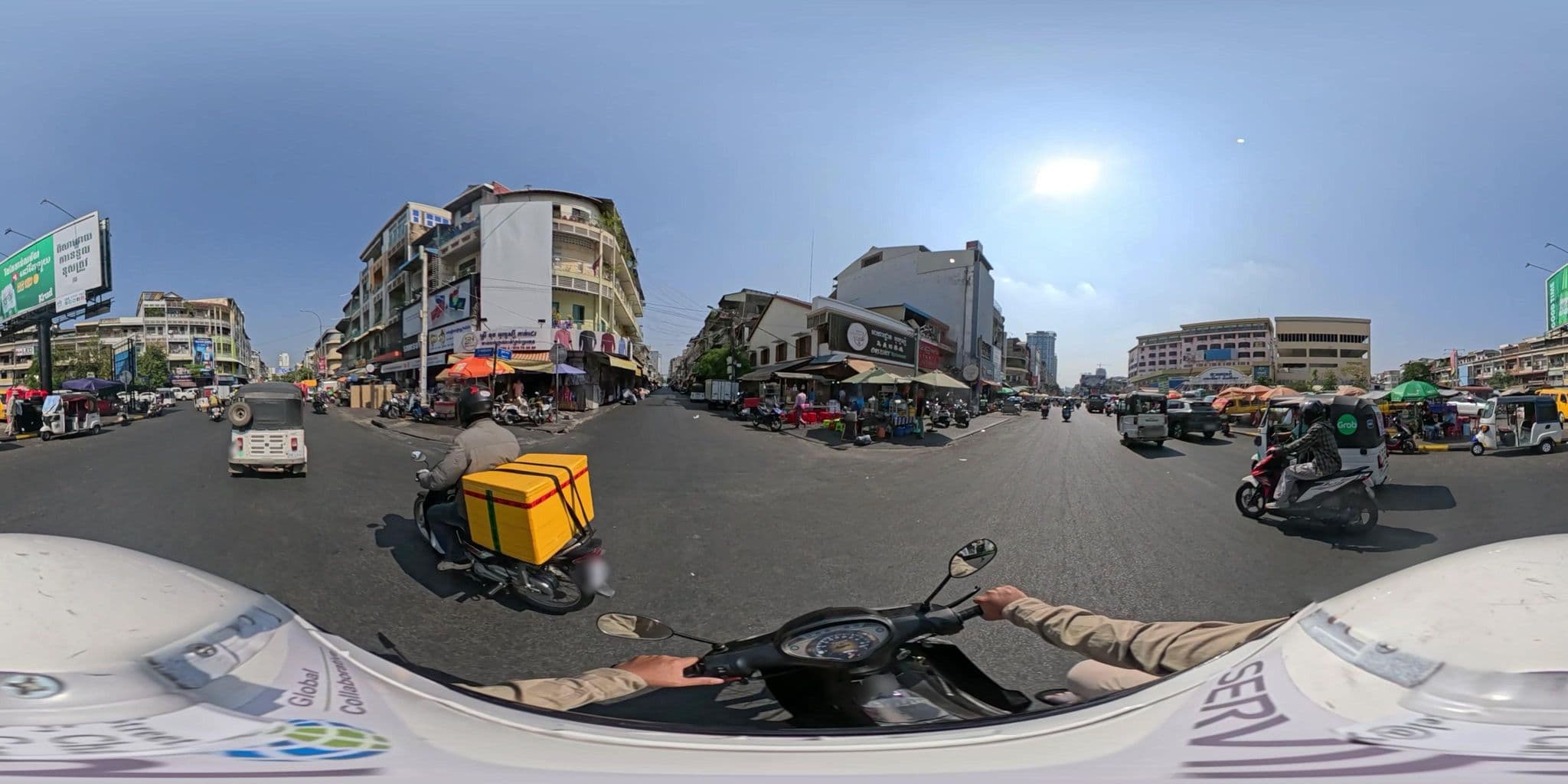Street view near Green Palace Hotel Lobby, Phnom Penh — © vteck (CC BY-SA · Mapillary)
