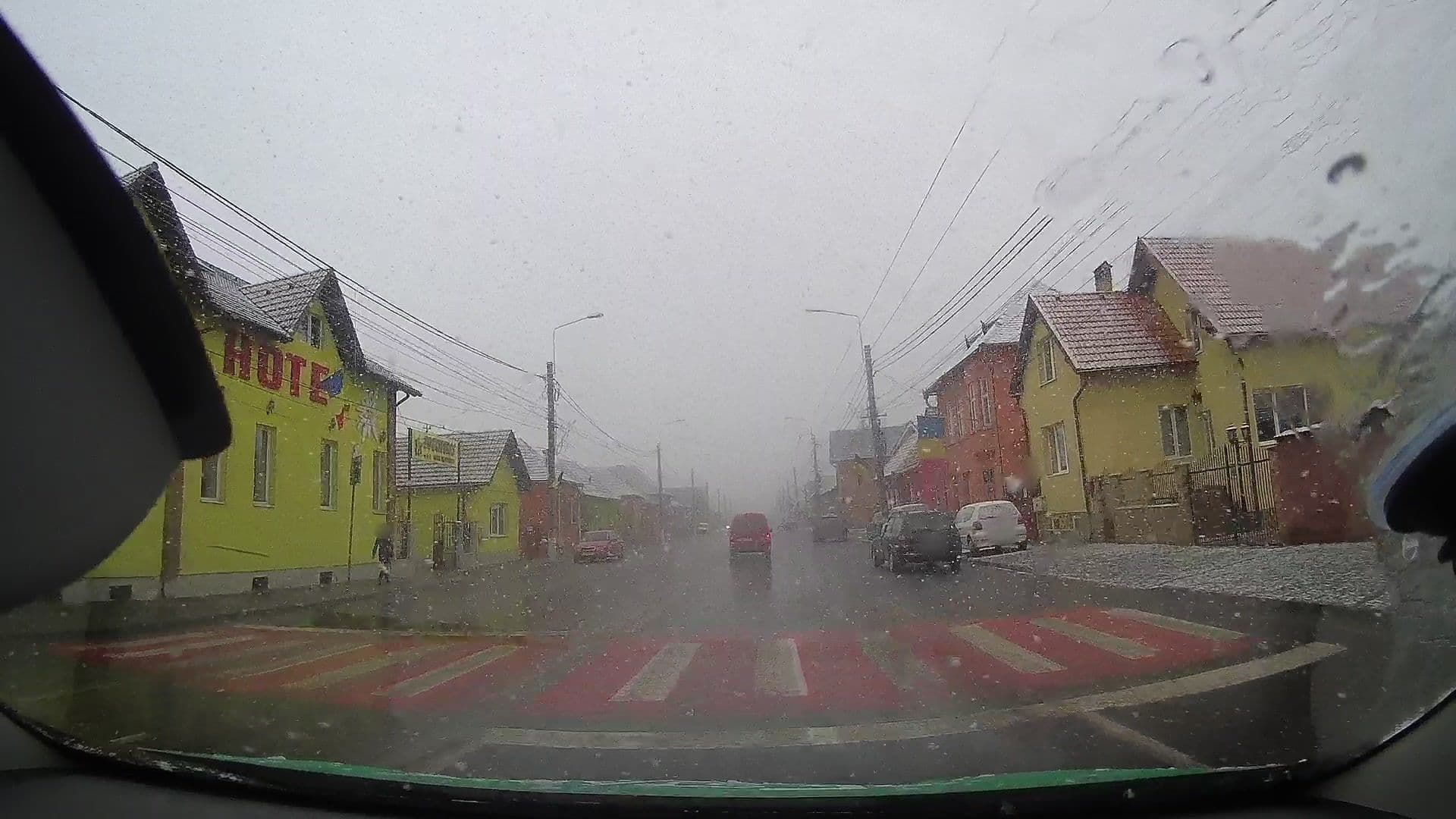 Street view near Hotel Edelweiss, Mediaş — © tavi (CC BY-SA · Mapillary)
