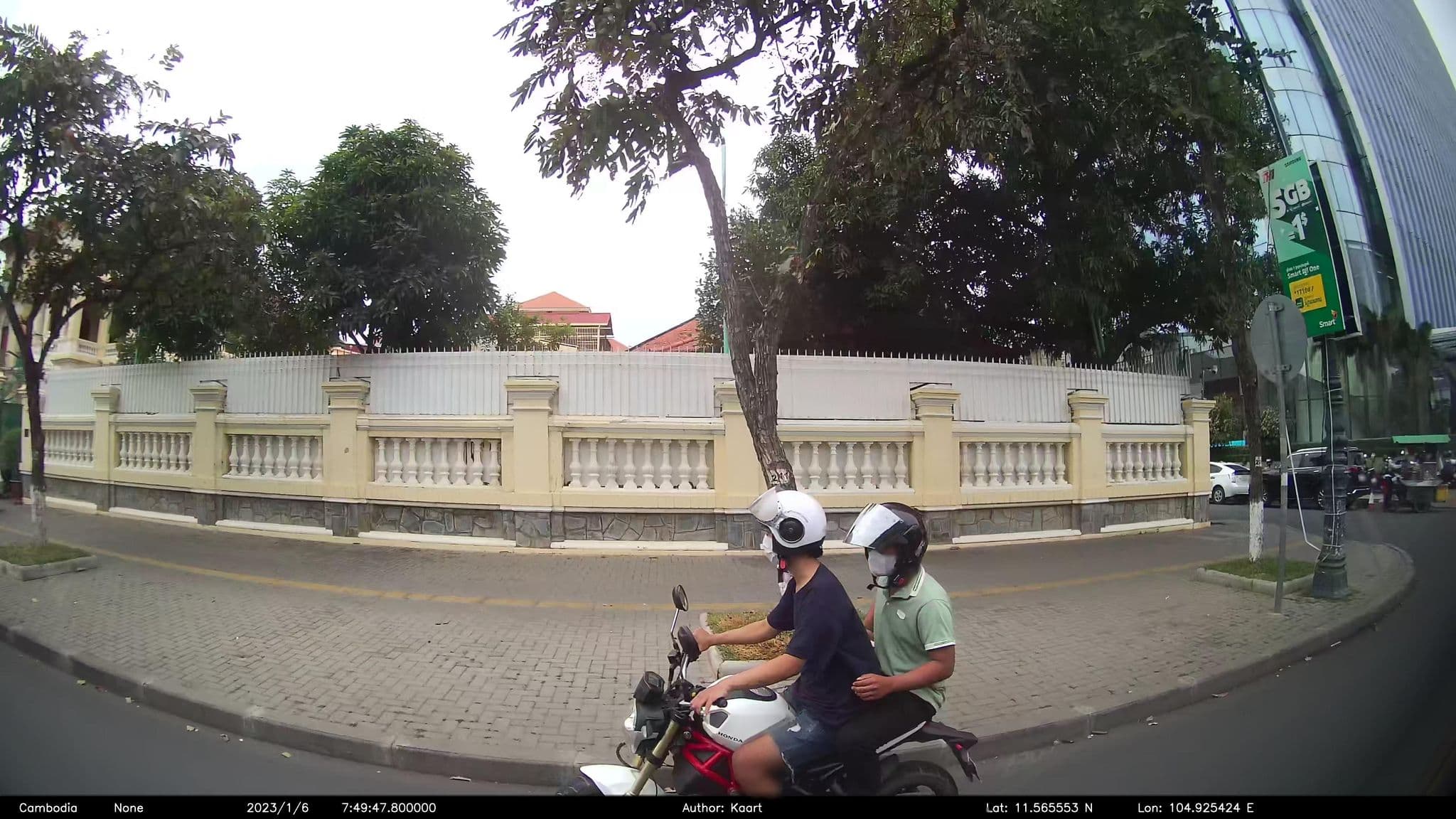 Street view near Kambuja Inn, Phnom Penh — © kaart_2 (CC BY-SA · Mapillary)