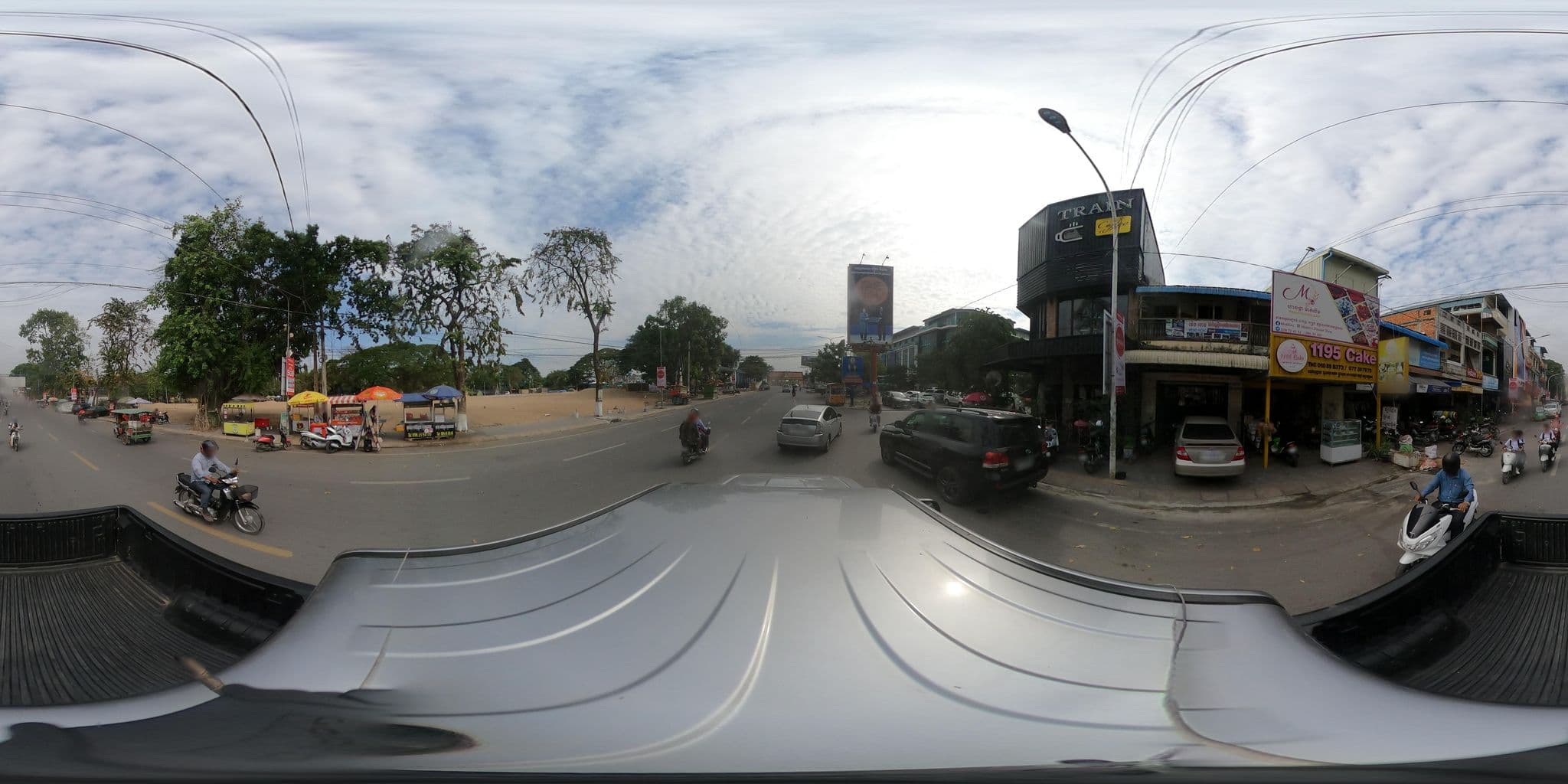Street view near Rasmey Pich Guest House, Ta Khmau — © kaart_2 (CC BY-SA · Mapillary)