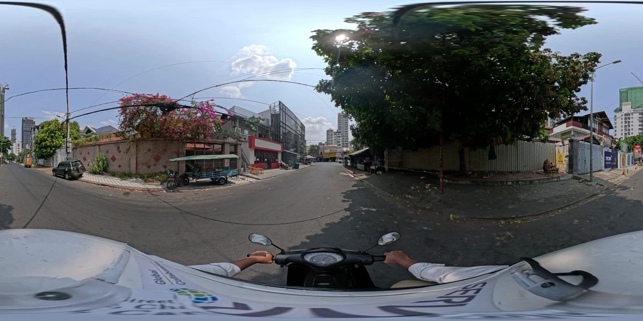 Street view near villa de la paix, Phnom Penh — © vteck (CC BY-SA · Mapillary)