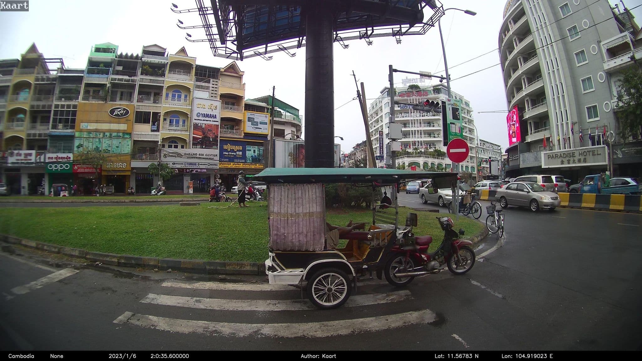 Street view near Asia Palace Hotel Lobby, Phnom Penh — © kaart_2 (CC BY-SA · Mapillary)