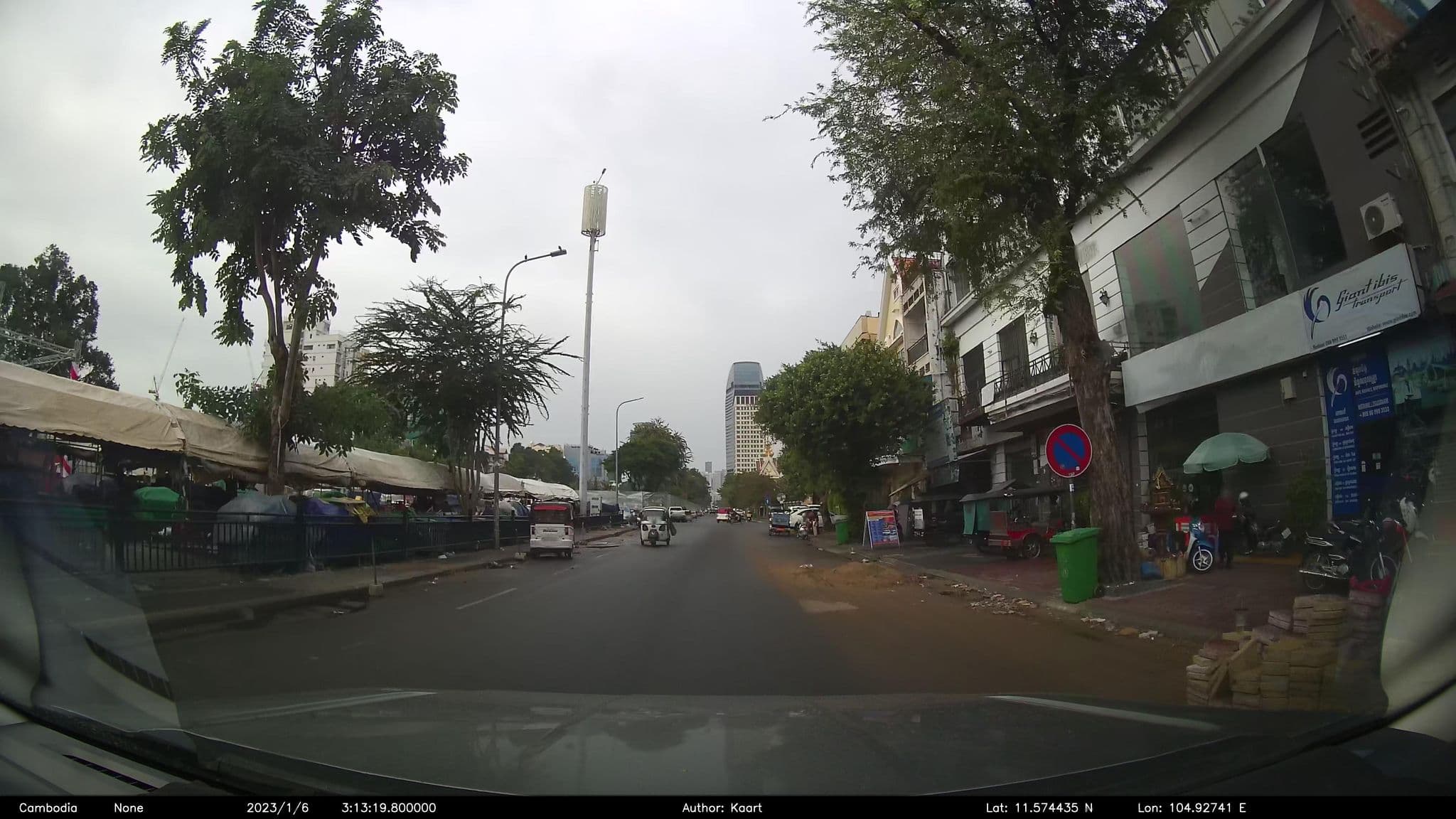 Street view near De Art Boutique Hotel, Phnom Penh — © kaart_2 (CC BY-SA · Mapillary)