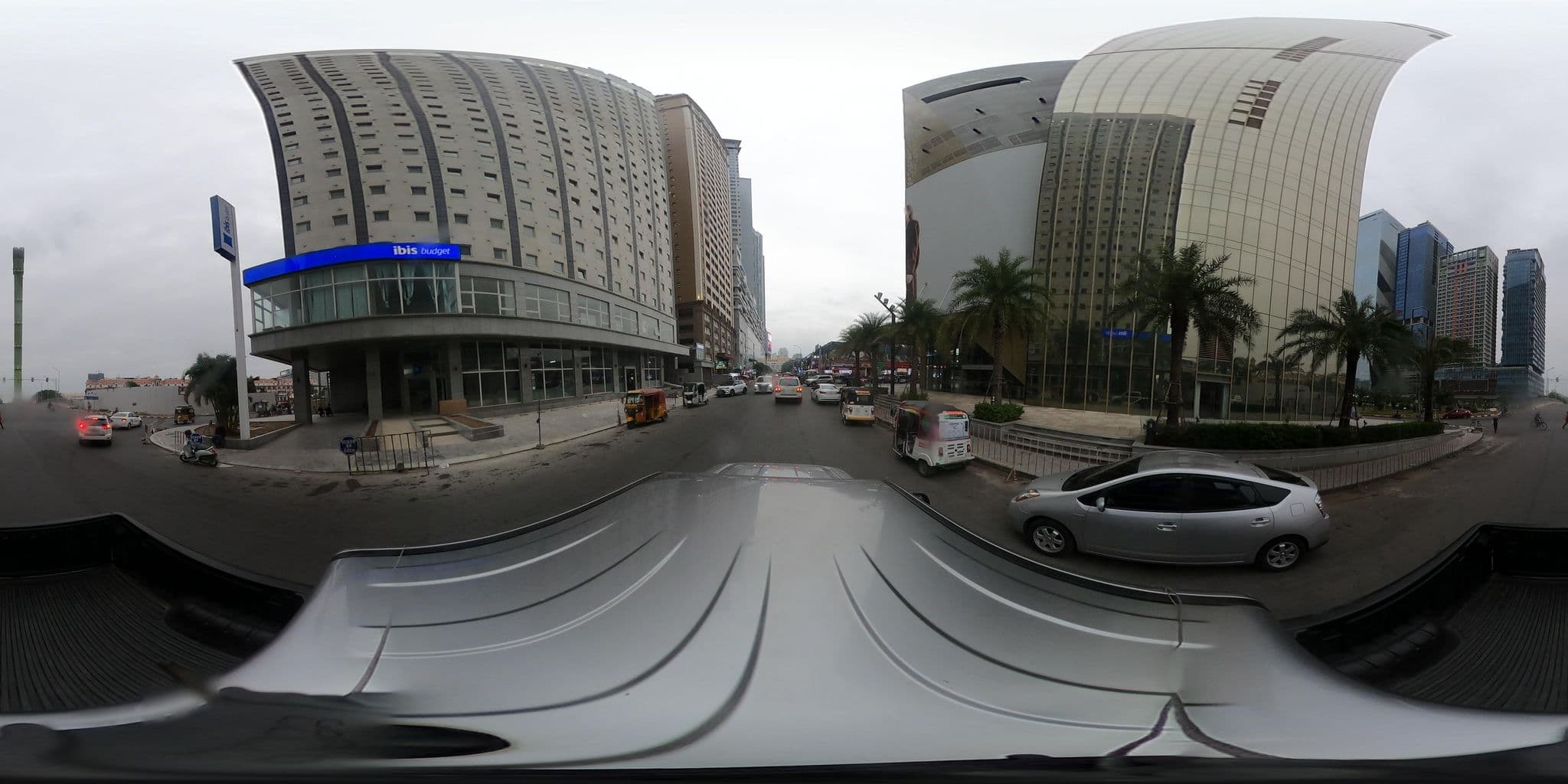 Street view near Toyoko Inn Phnom Penh, Phnom Penh — © kaart_2 (CC BY-SA · Mapillary)