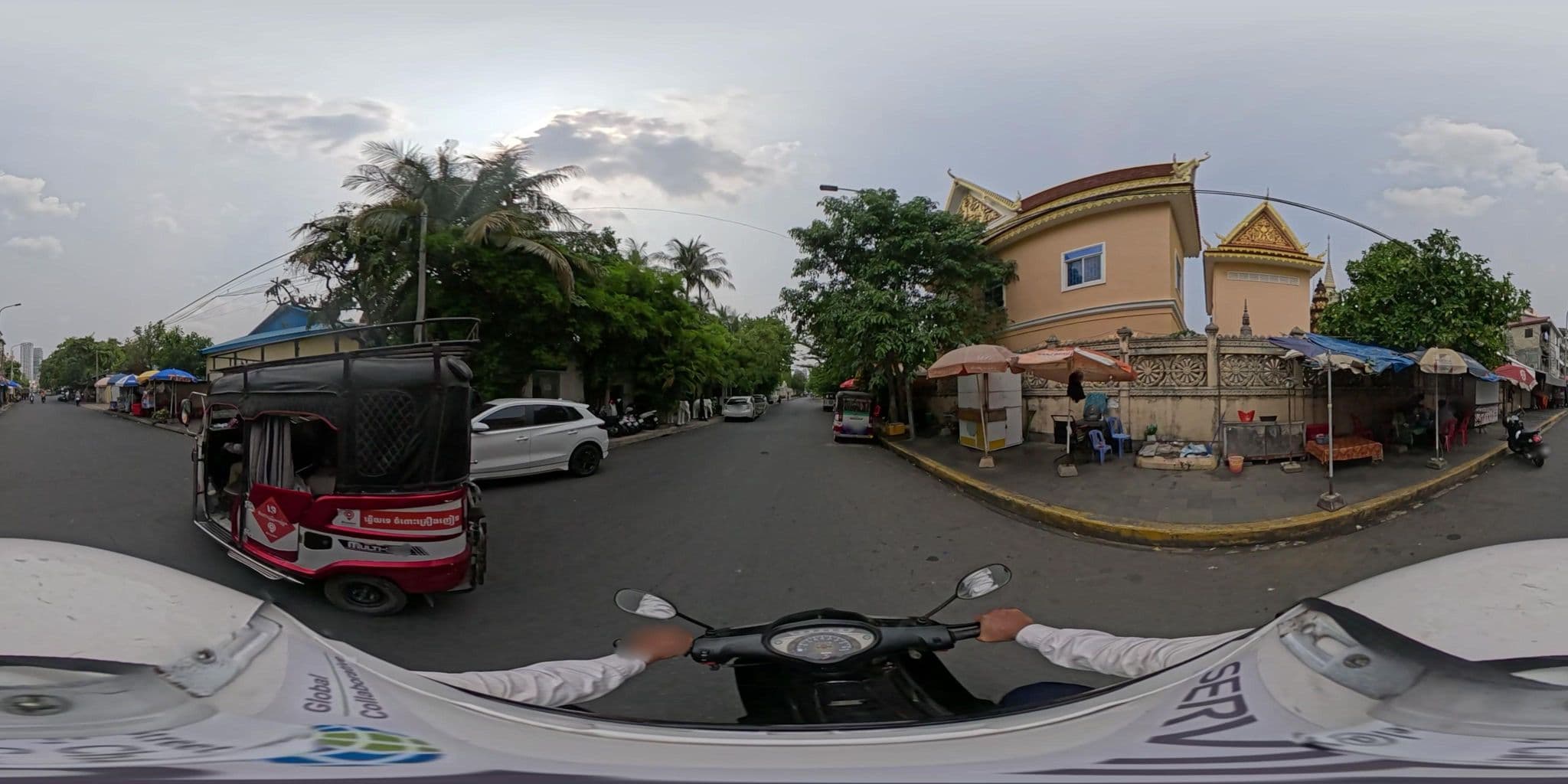 Street view near The Pavilion - Urban Oasis, Phnom Penh — © vteck (CC BY-SA · Mapillary)