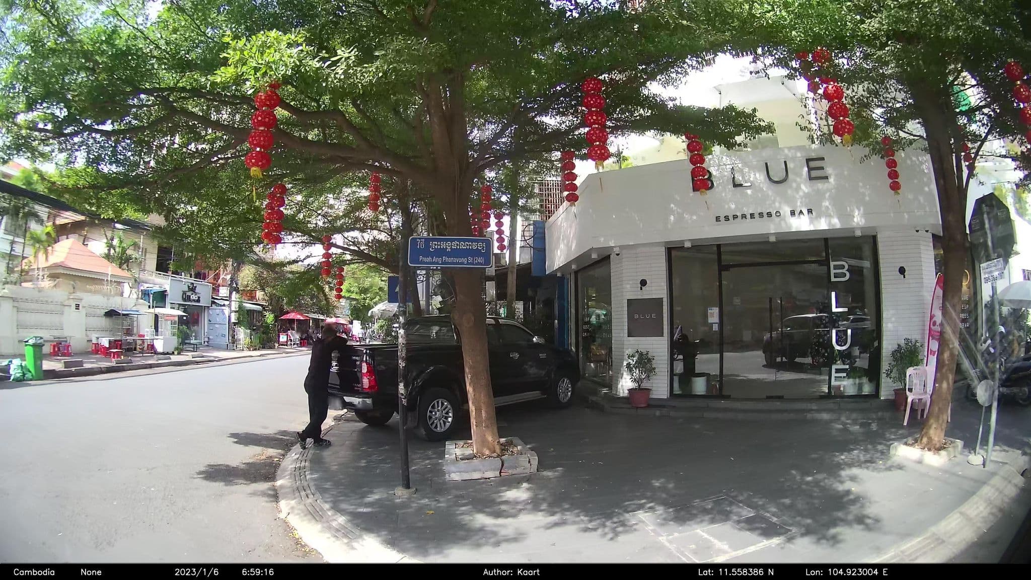 Street view near Le Rit's, Phnom Penh — © kaart_2 (CC BY-SA · Mapillary)
