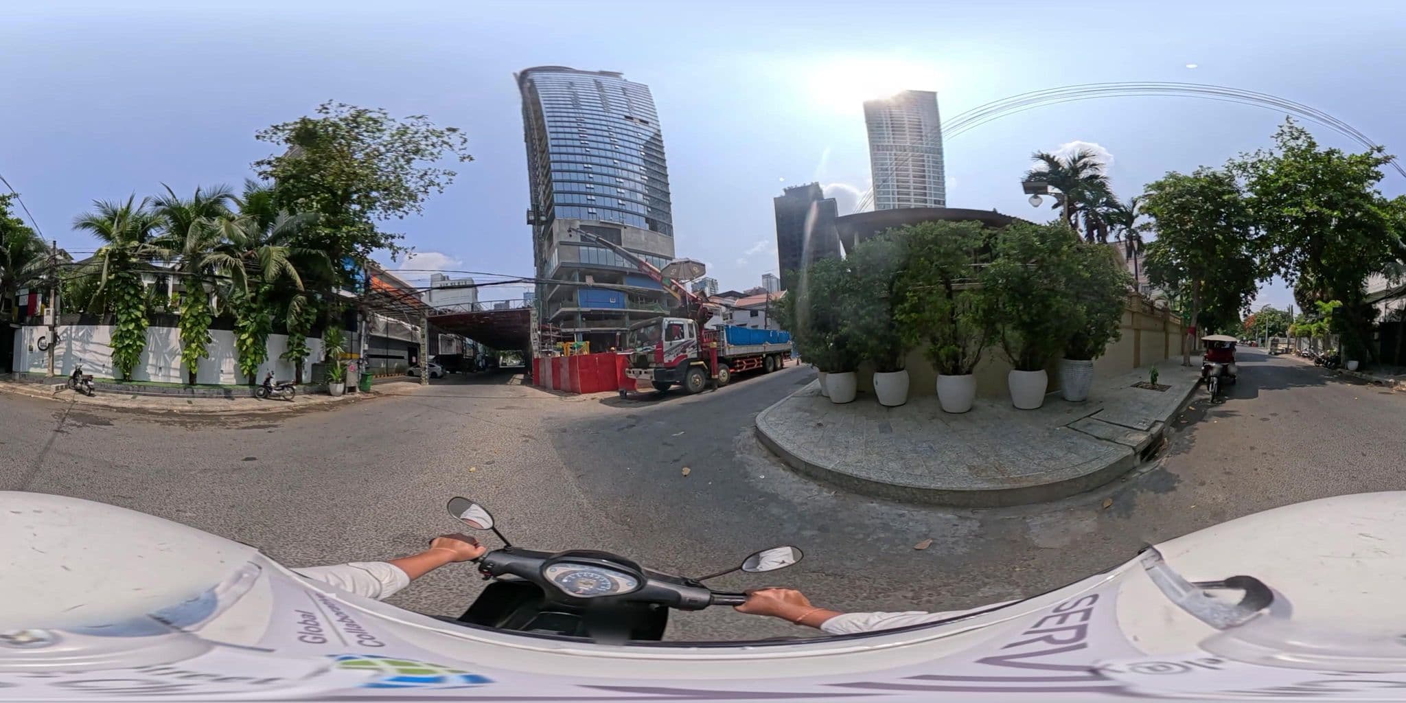 Street view near Frangipani Villa 90, Tuŏl Tumpung — © vteck (CC BY-SA · Mapillary)