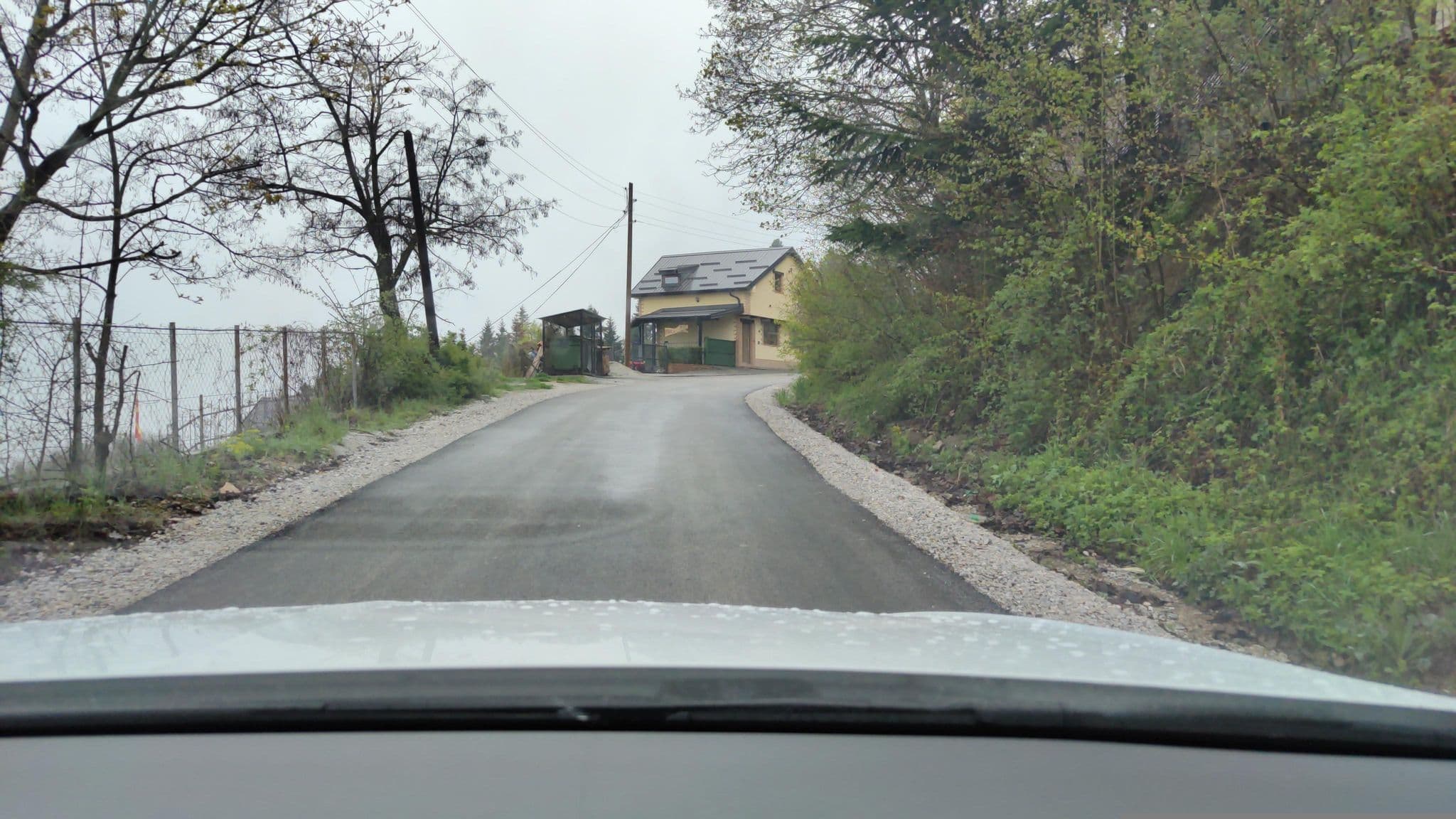 Street view near Mavrovi Anovi, Vrutok — © serafimovic (CC BY-SA · Mapillary)